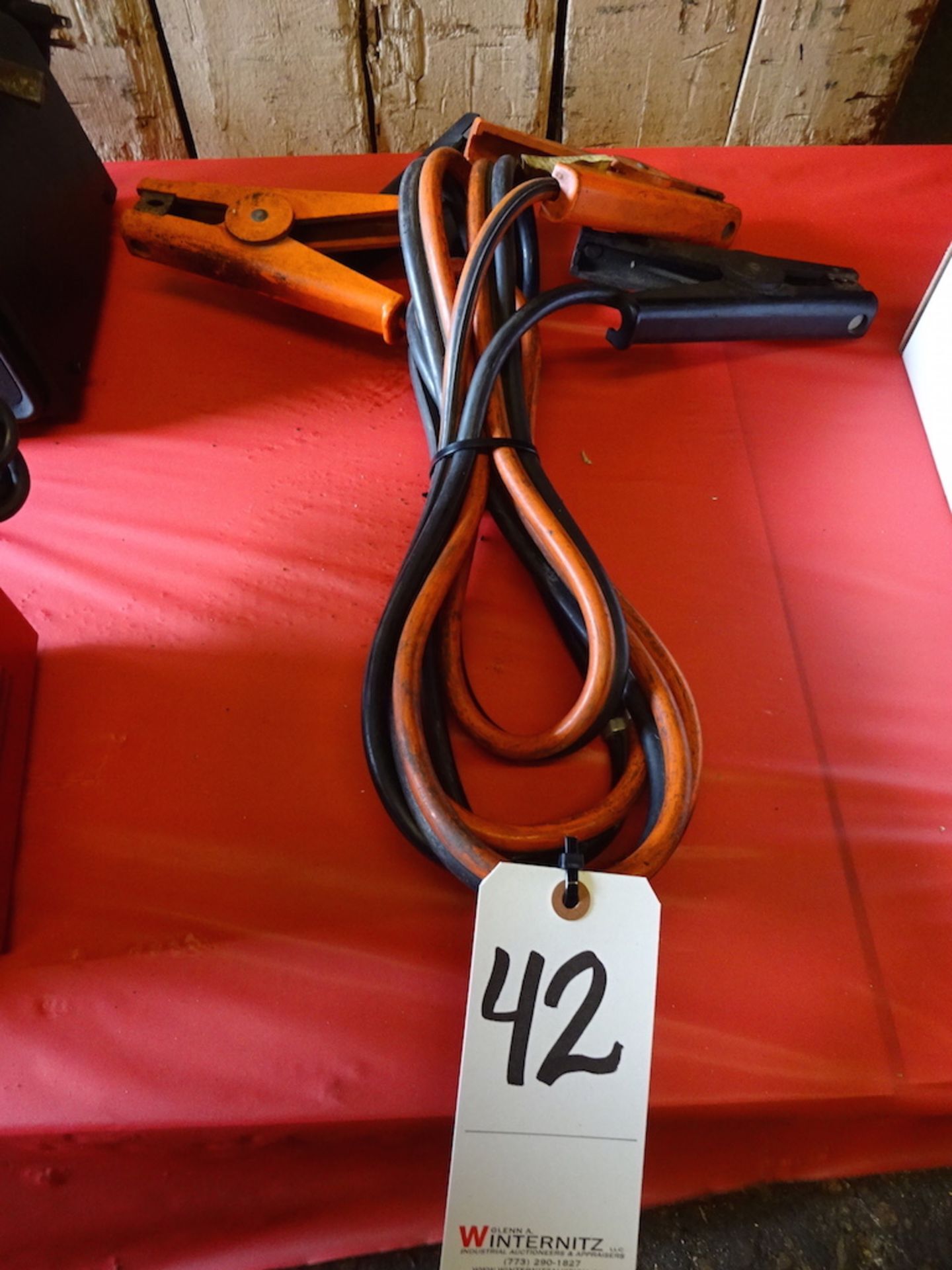 LOT: JUMPER CABLES