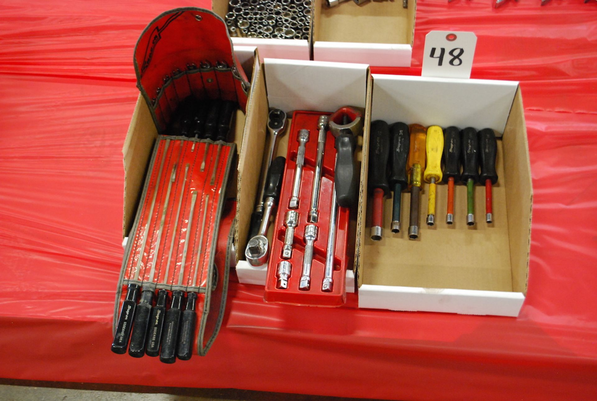 LOT: SNAP-ON WRENCHES; SCREW DRIVERS, EXTENSIONS, ETC.