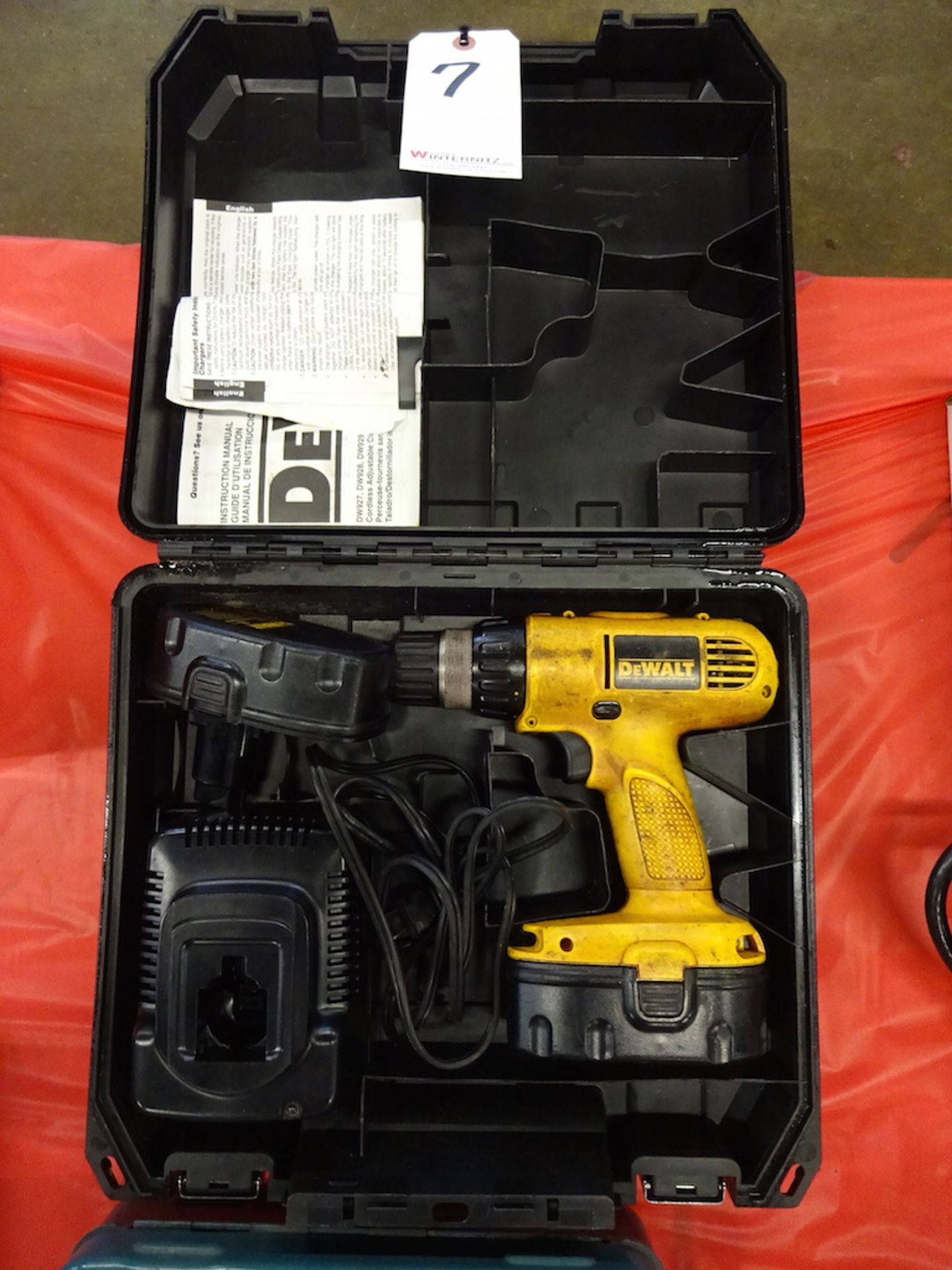 DEWALT MODEL DW929 3/8" CORDLESS DRILL/DRIVER