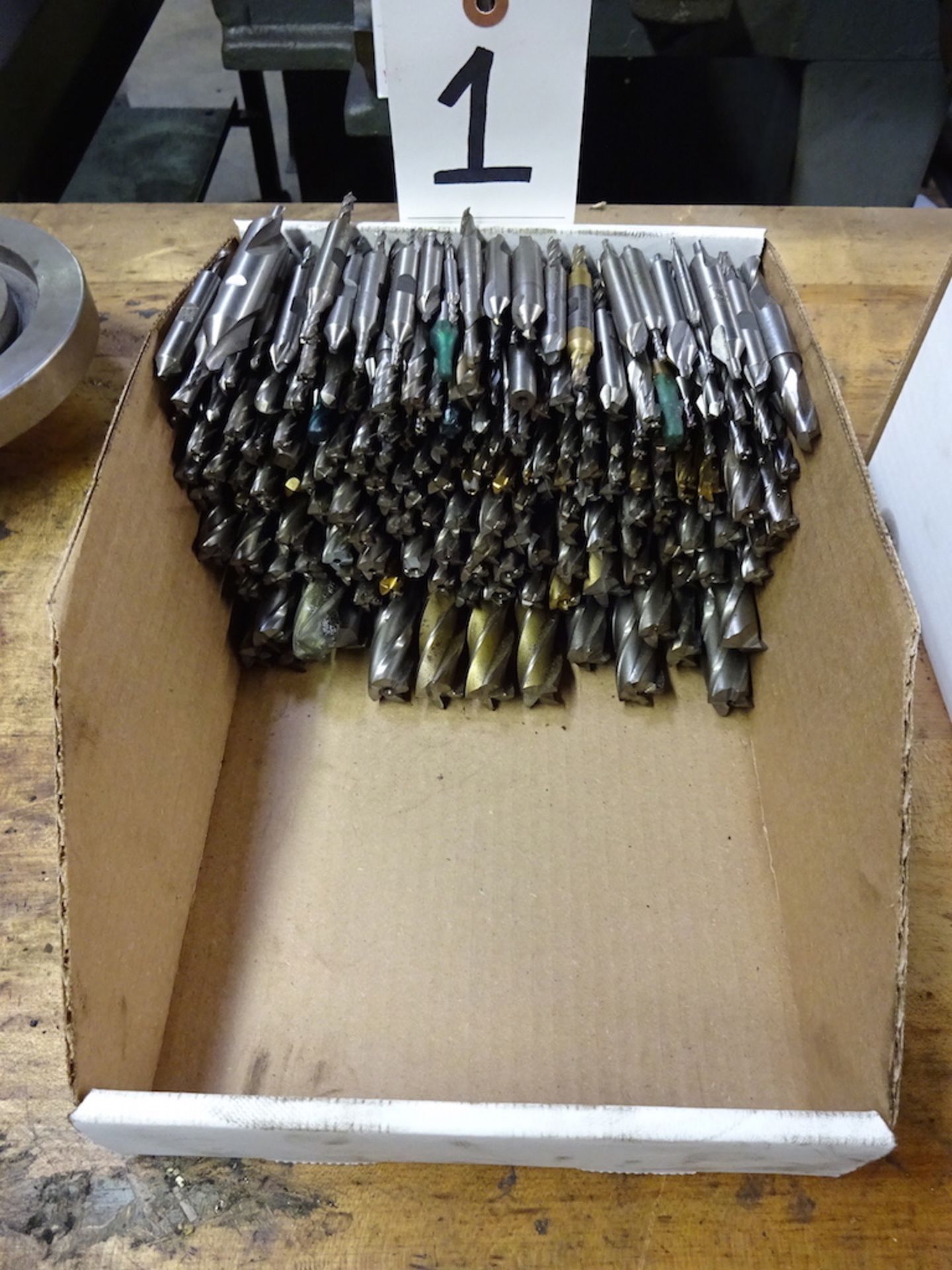 LOT: ASSORTED MILLING CUTTERS