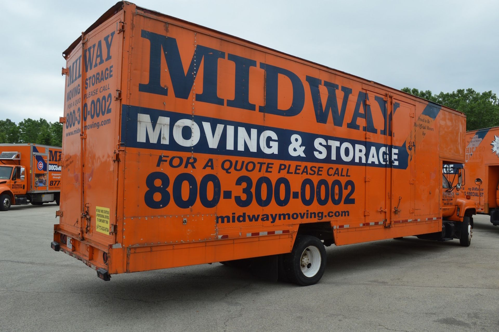 1991 GMC TOP KICK SINGLE AXLE DIESEL MOVING VAN: VIN NO. 1GDG6H1J1MJ516446; 163,089 Miles; - Image 2 of 5