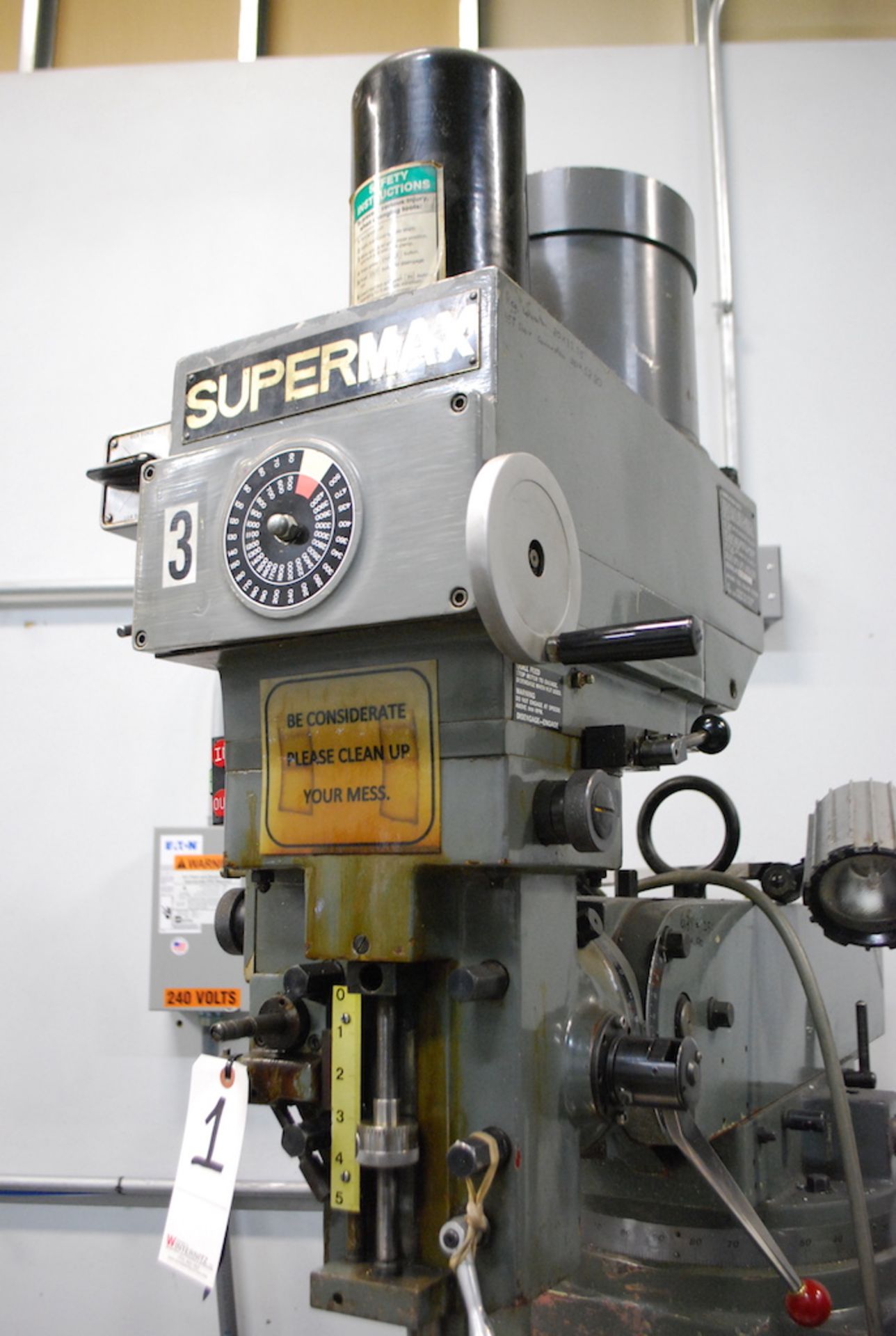 SUPERMAX 3 HP MODEL YCM-16VS KNEE TYPE VERTICAL MILLING MACHINE: S/N 06728 (1986); W/9" X 49" T-Slot - Image 5 of 8