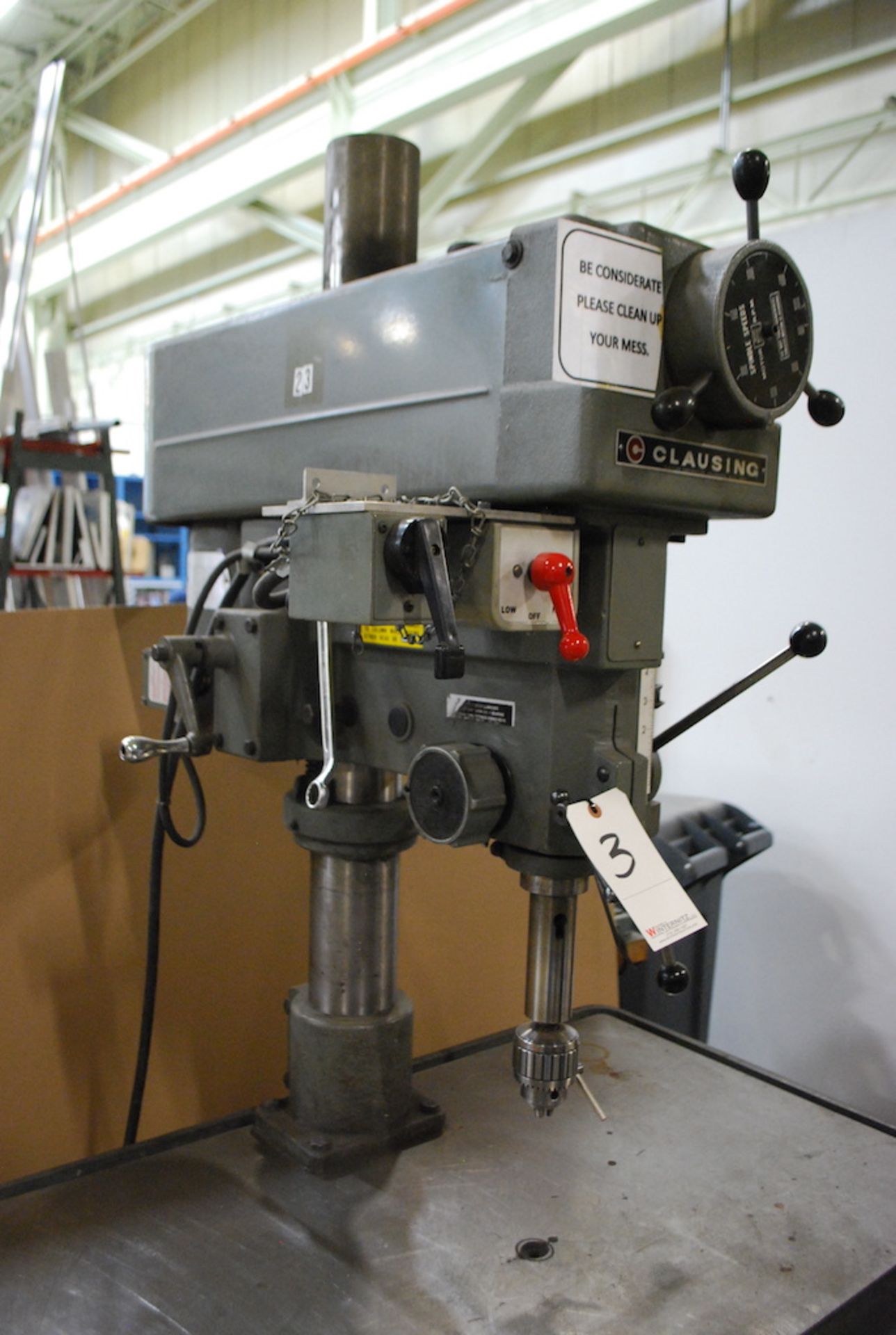 CLAUSING 20" MODEL 2286 SINGLE SPINDLE PRODUCTION DRILL: S/N 527731; W/1-1/2 HP-3/4 HP AC Motor: - Image 3 of 5