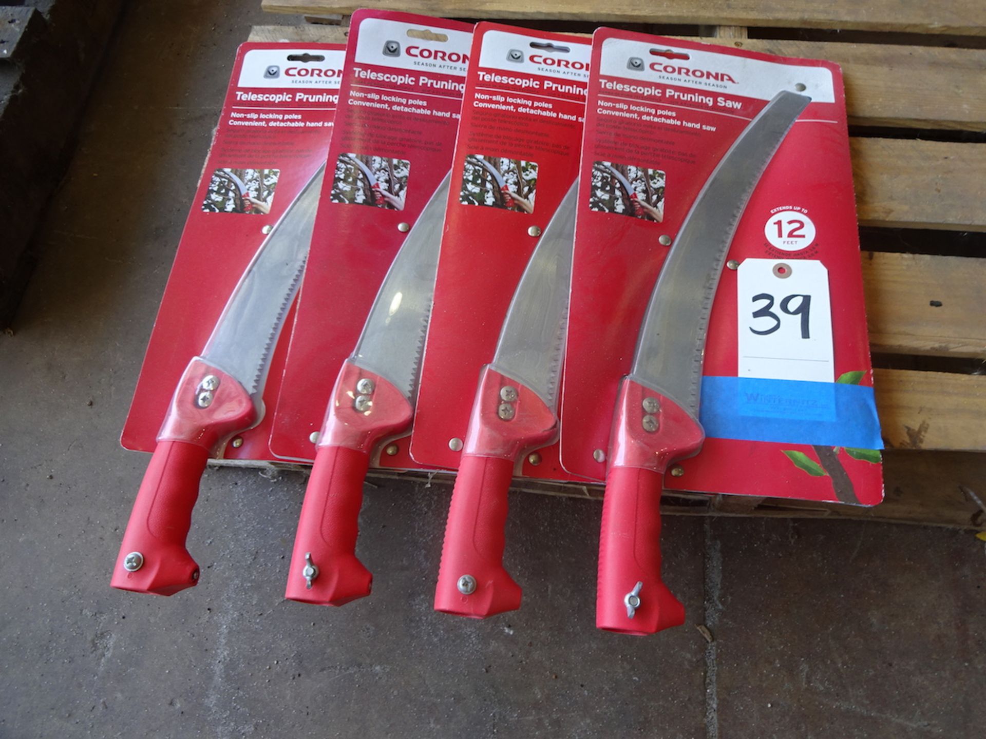 LOT: (4) CORONA PRUNING SAWS