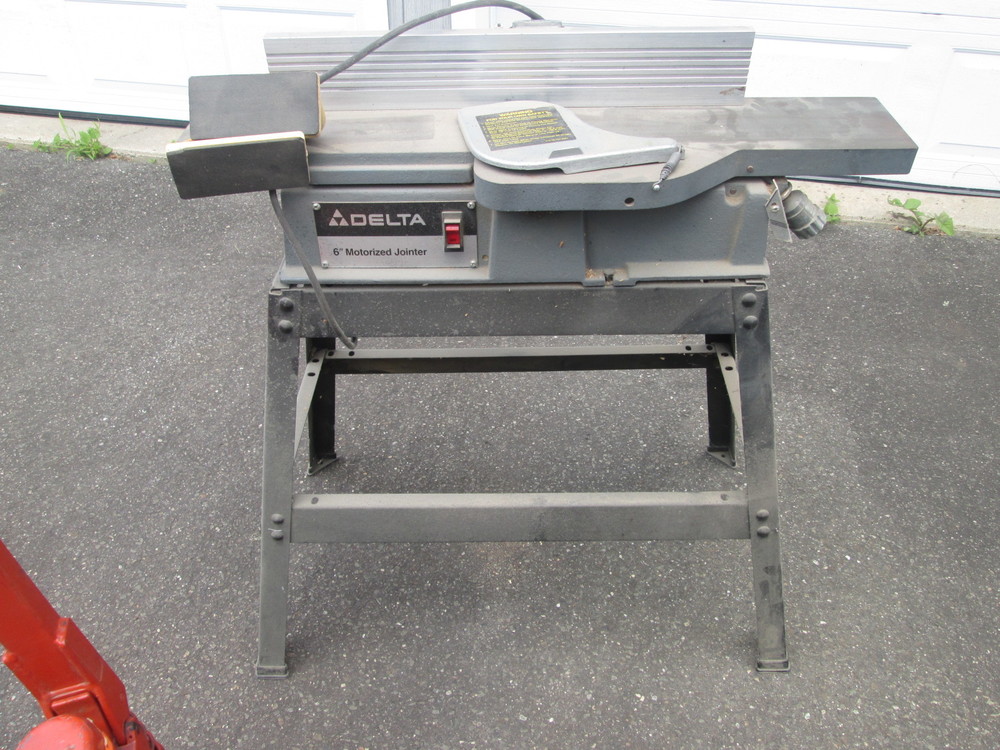 Delta 6 in. Motorized Jointer, 3/8 in 
