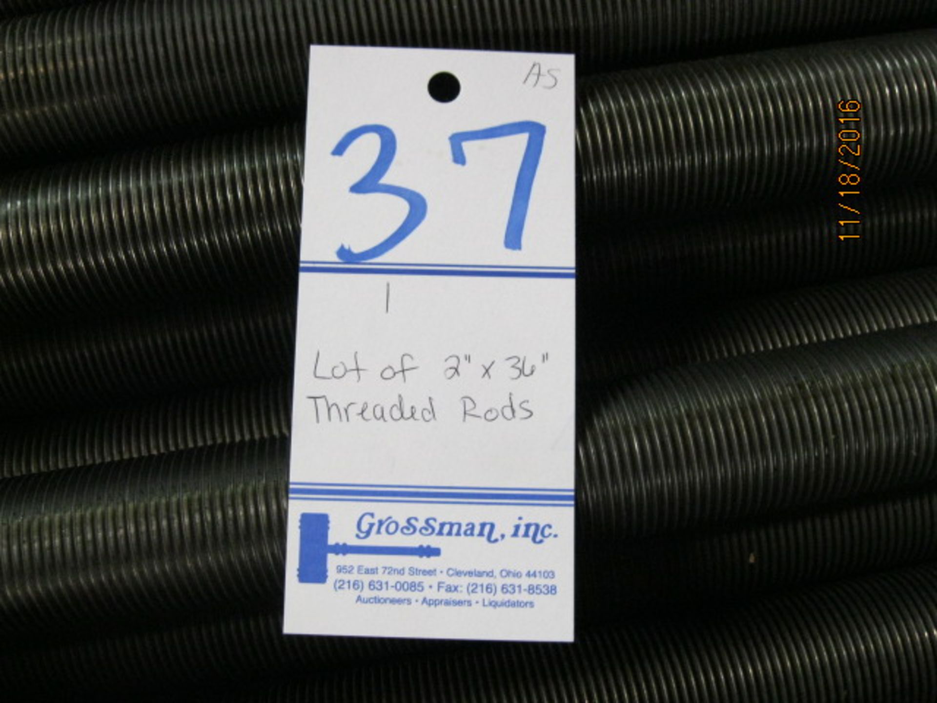 Lot of 2" x 36" threaded rod - Image 2 of 2