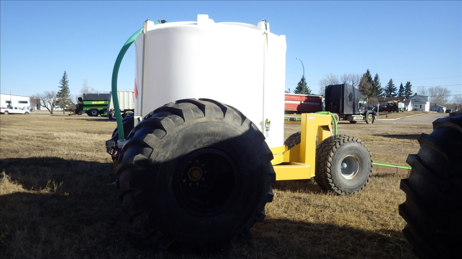 Built in 2015! Purchased for 44,000.00! Custom built Kolanko Welding Liquid fertilizer cart with - Image 6 of 7