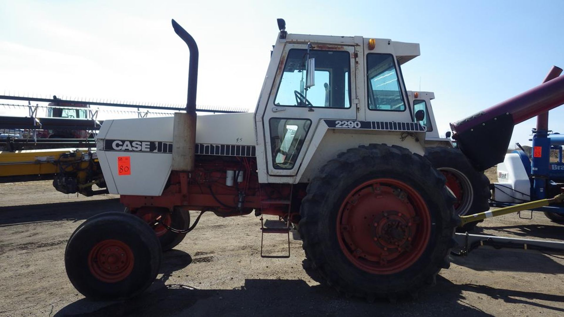 Case 2290 2 WD with single wheels tractor Vin# 12054253 showing 7086 Hrs, power shift, dual - Image 2 of 12