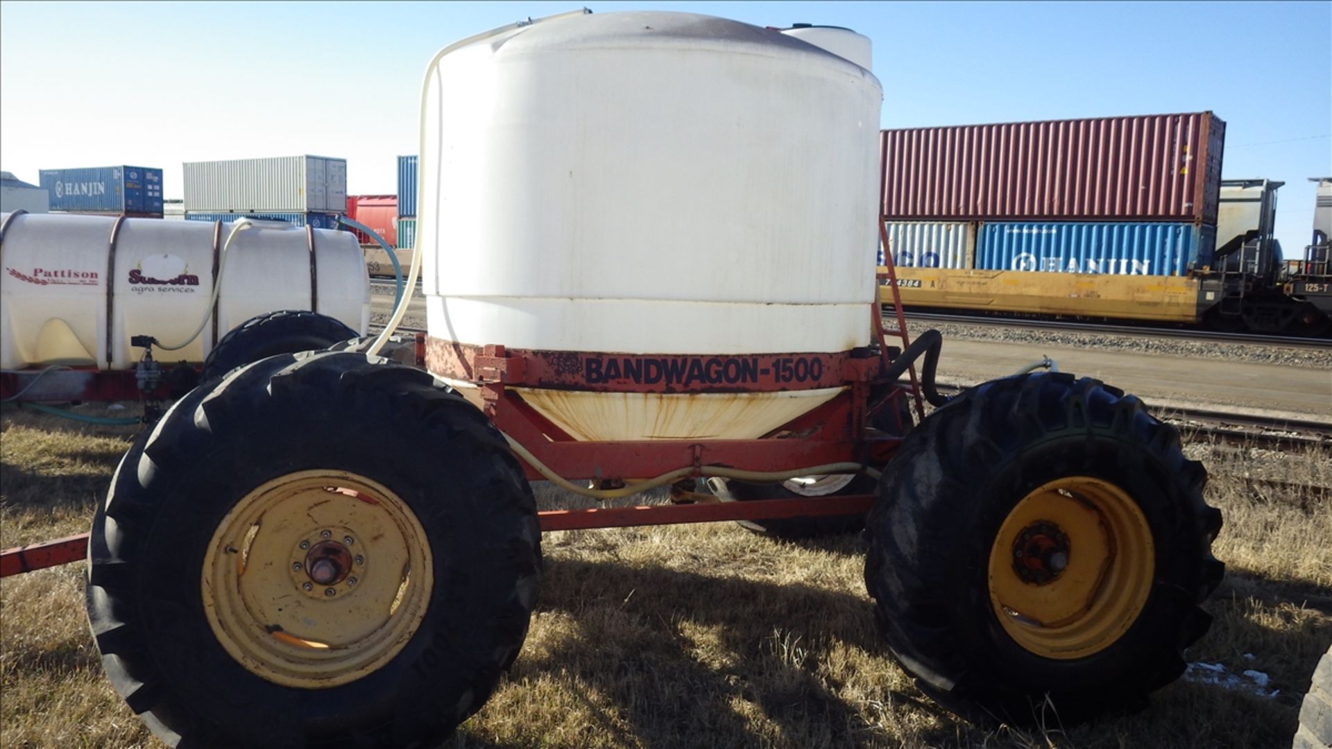 Bandwagon 1500 Liquid fertilizer cart with approx 1250 imp Gal tank 5.5 HP Honda GX 160 gas water - Image 3 of 9