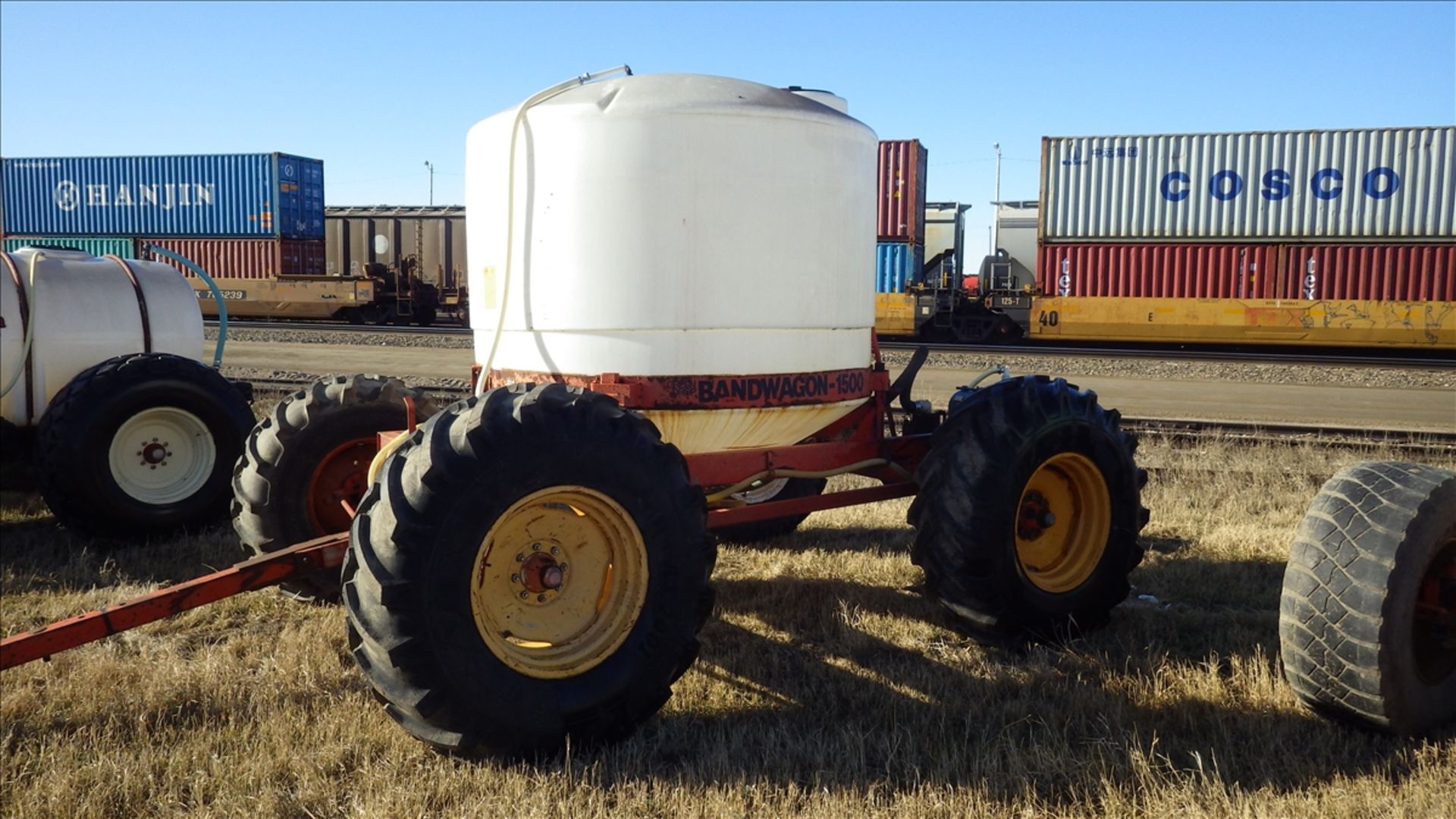 Bandwagon 1500 Liquid fertilizer cart with approx 1250 imp Gal tank 5.5 HP Honda GX 160 gas water - Image 2 of 9