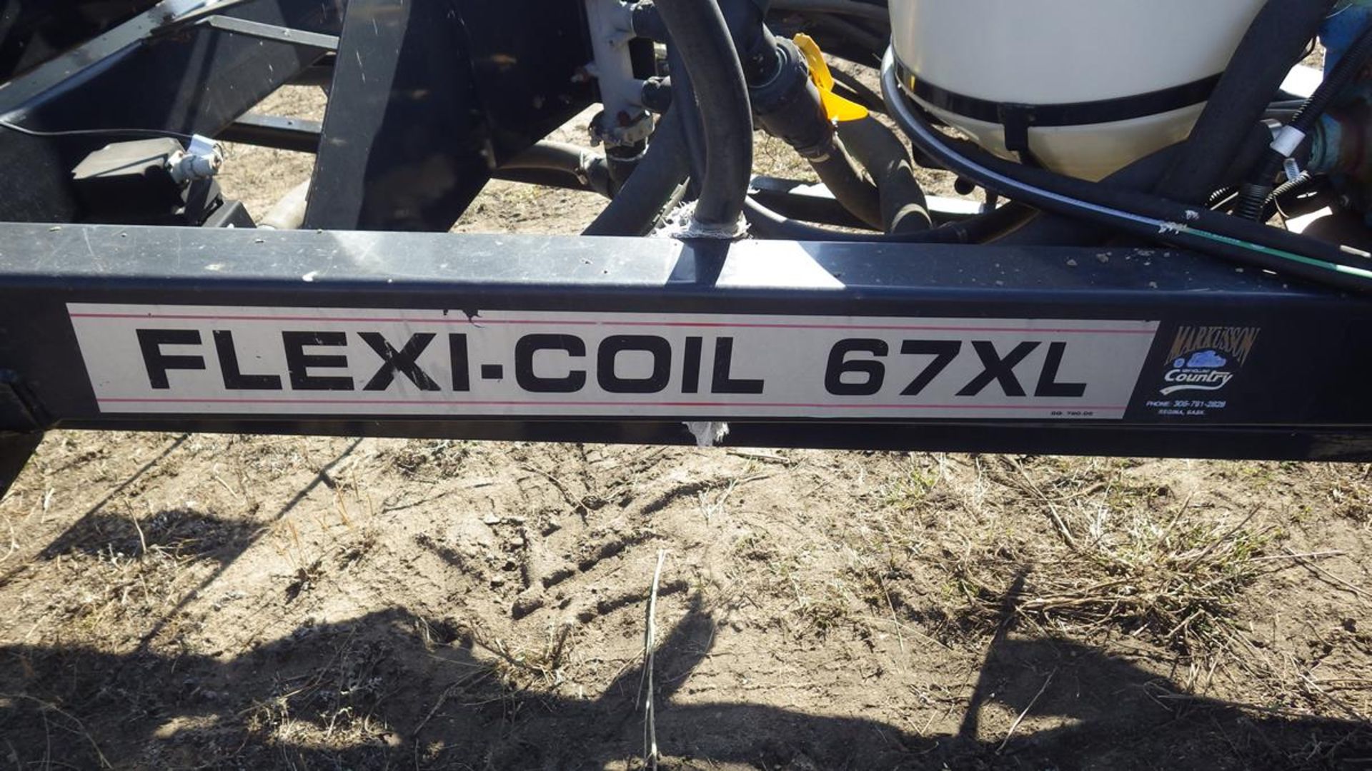 Flexi-Coil 67XL Sprayer Vin# 567XL-108006-02 tank is approx 1250 imp Gal, sprayer width is approx - Image 2 of 9