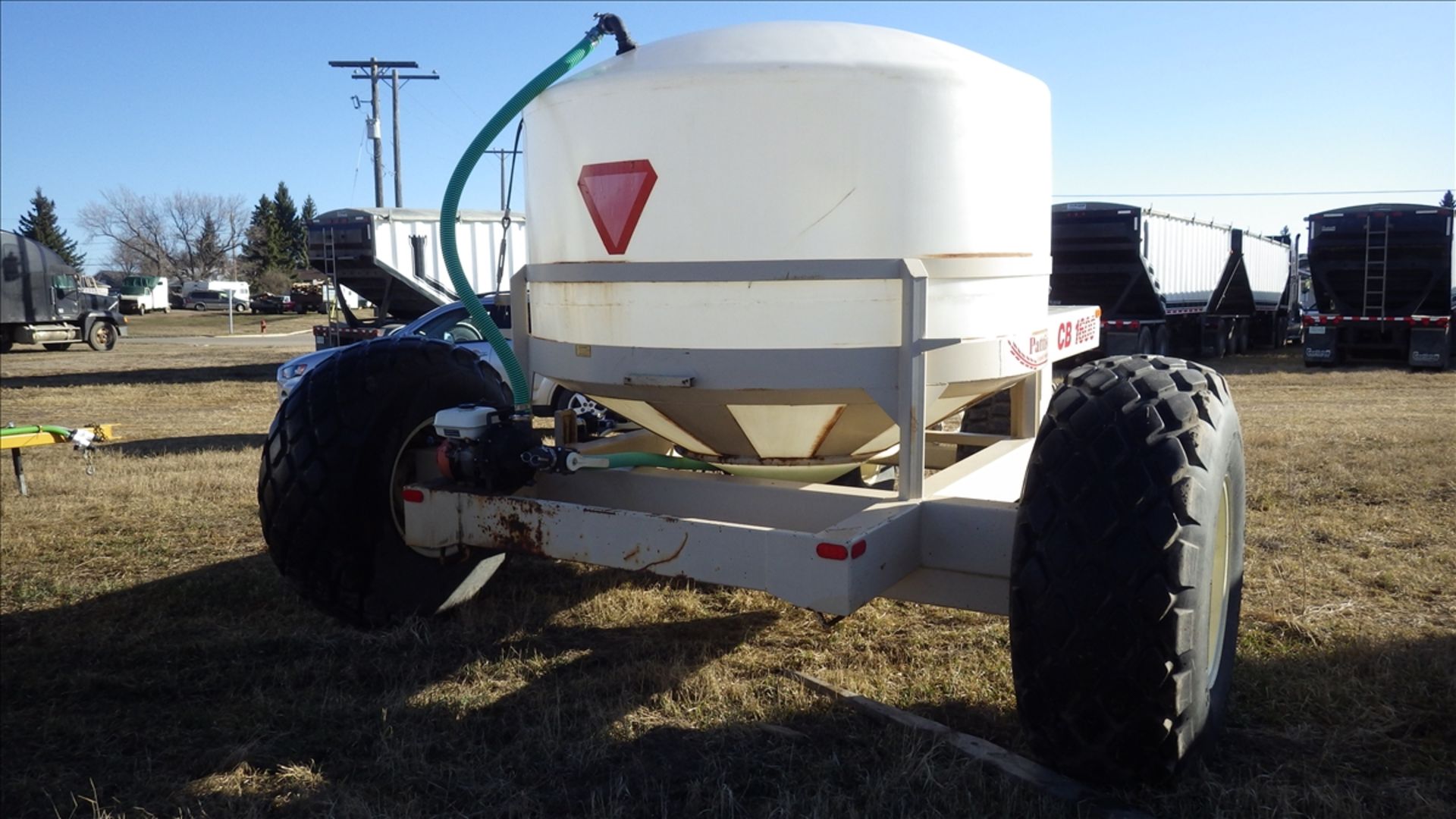 CB 1600 Pattison Liquid fertilizer systems cart with approx 1400 imp Gal tank 5.5 HP Honda GX 160 - Image 8 of 9