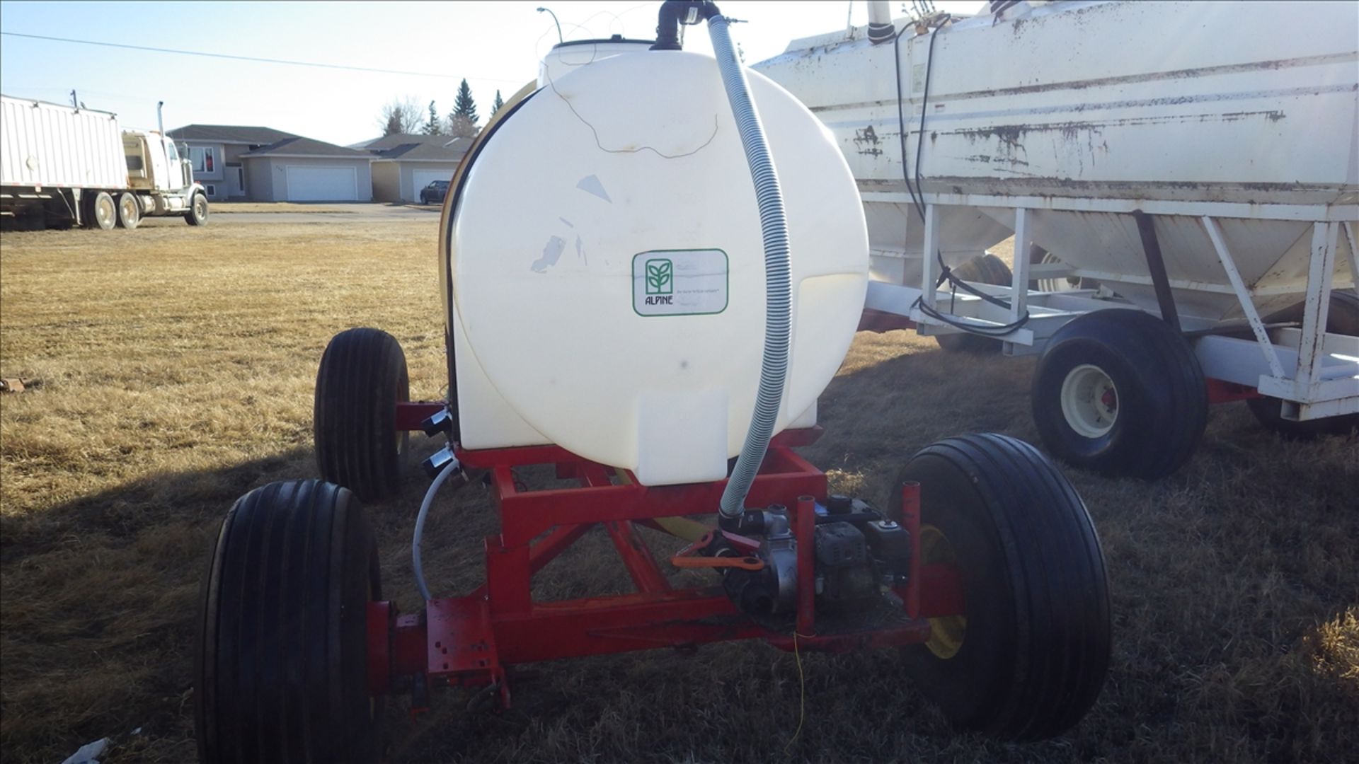 Liquid fertilizer cart with approx 1000 imp Gal tank 6.5 HP gas water pump, electric control valves, - Image 4 of 7