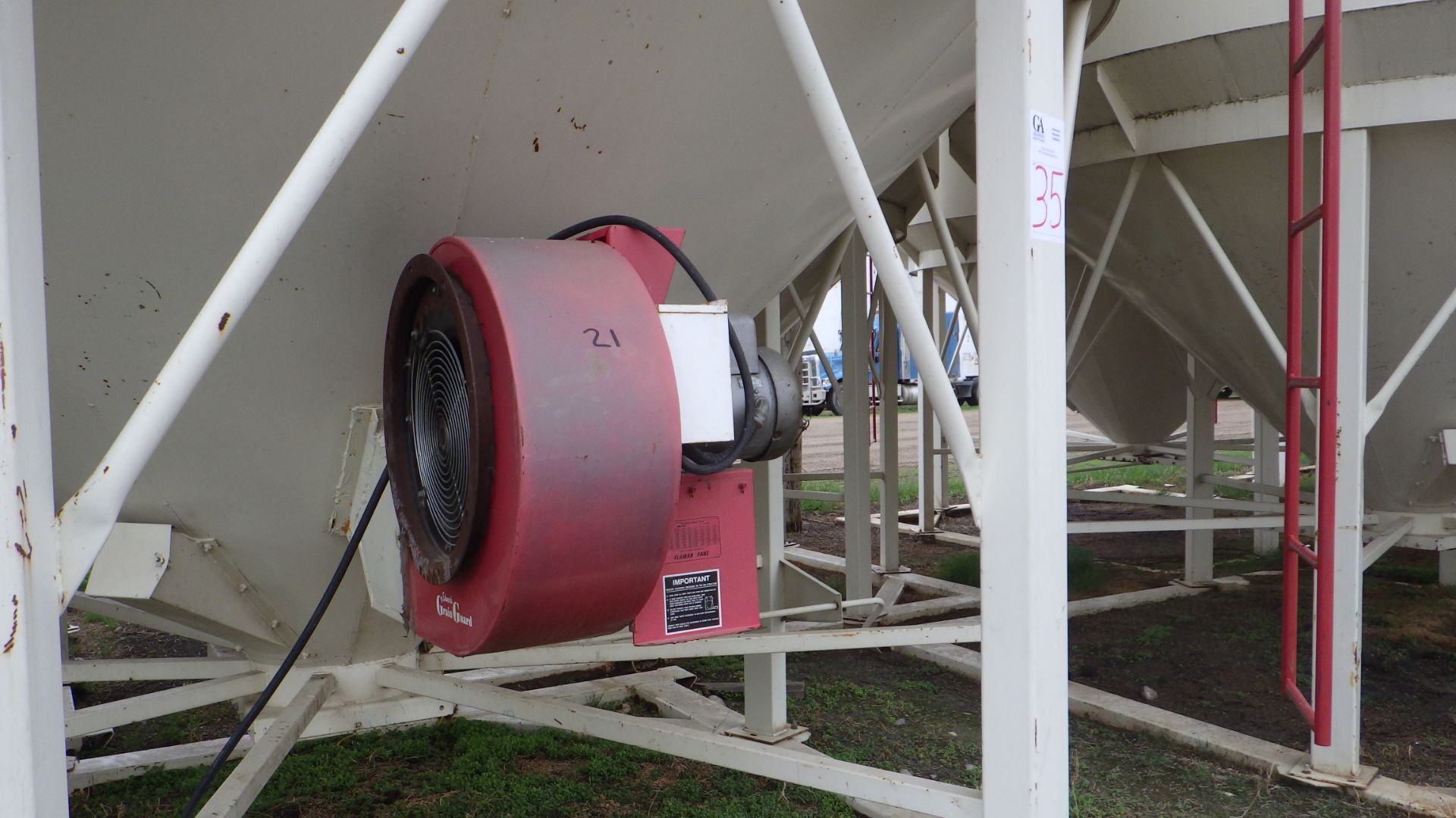 Meridian (Friesen) Grain Bin model 1620CE app 4000 bushel bin smoothskin epoxy lined, incl aeration - Image 3 of 5