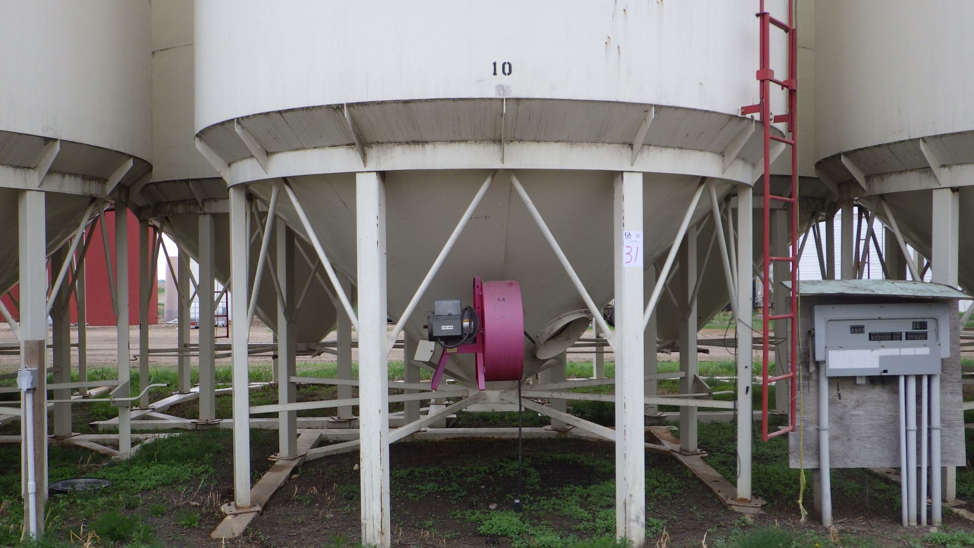 Meridian (Friesen) Grain Bin model 1620CE app 4000 bushel bin smoothskin epoxy lined, incl aeration - Image 2 of 5