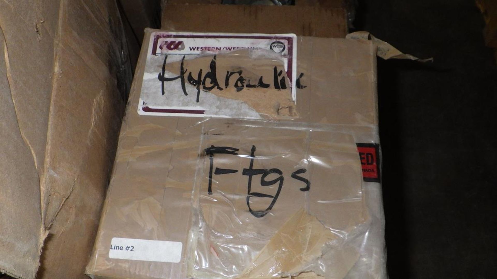 PALLET OF BOXES OF HYDRAULIC FITTINGS, RIGHT ANGLE GEAR DRIVE, CAM LOCKS, GRADER BLADE BOLTS. - Image 7 of 10
