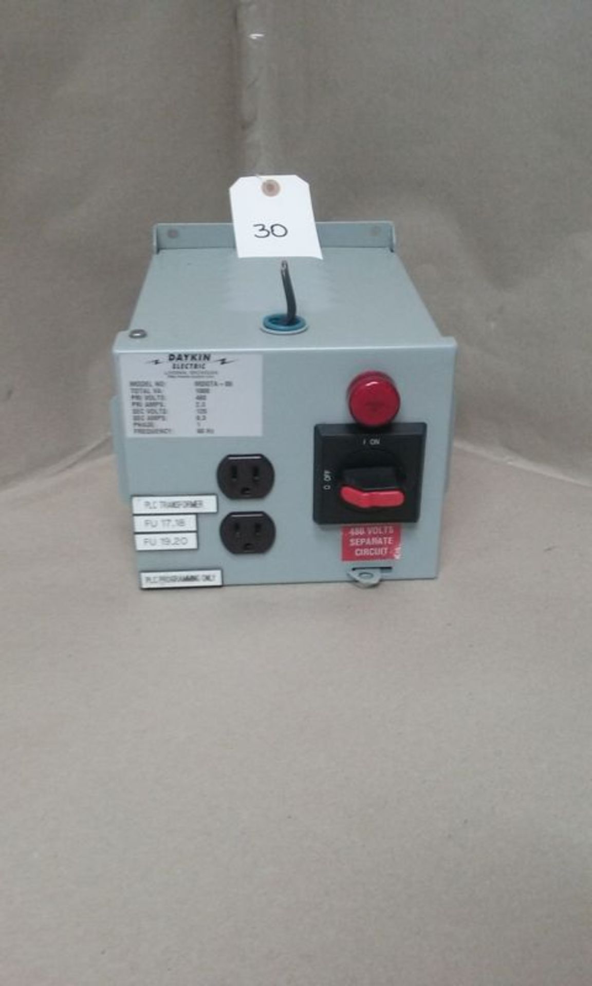 DAYKIN ELECTRIC DISCONNECTS/TRANSFORMERS 480 VOLT MODEL MDGTA-05 (Qty 2)