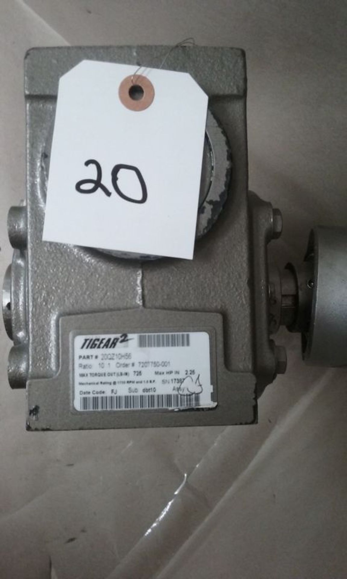 RELIANCE ELECTRIC 1 HP ELECTRIC MOTOR WITH RIGHT ANGLE GEAR DRIVE - Image 6 of 6