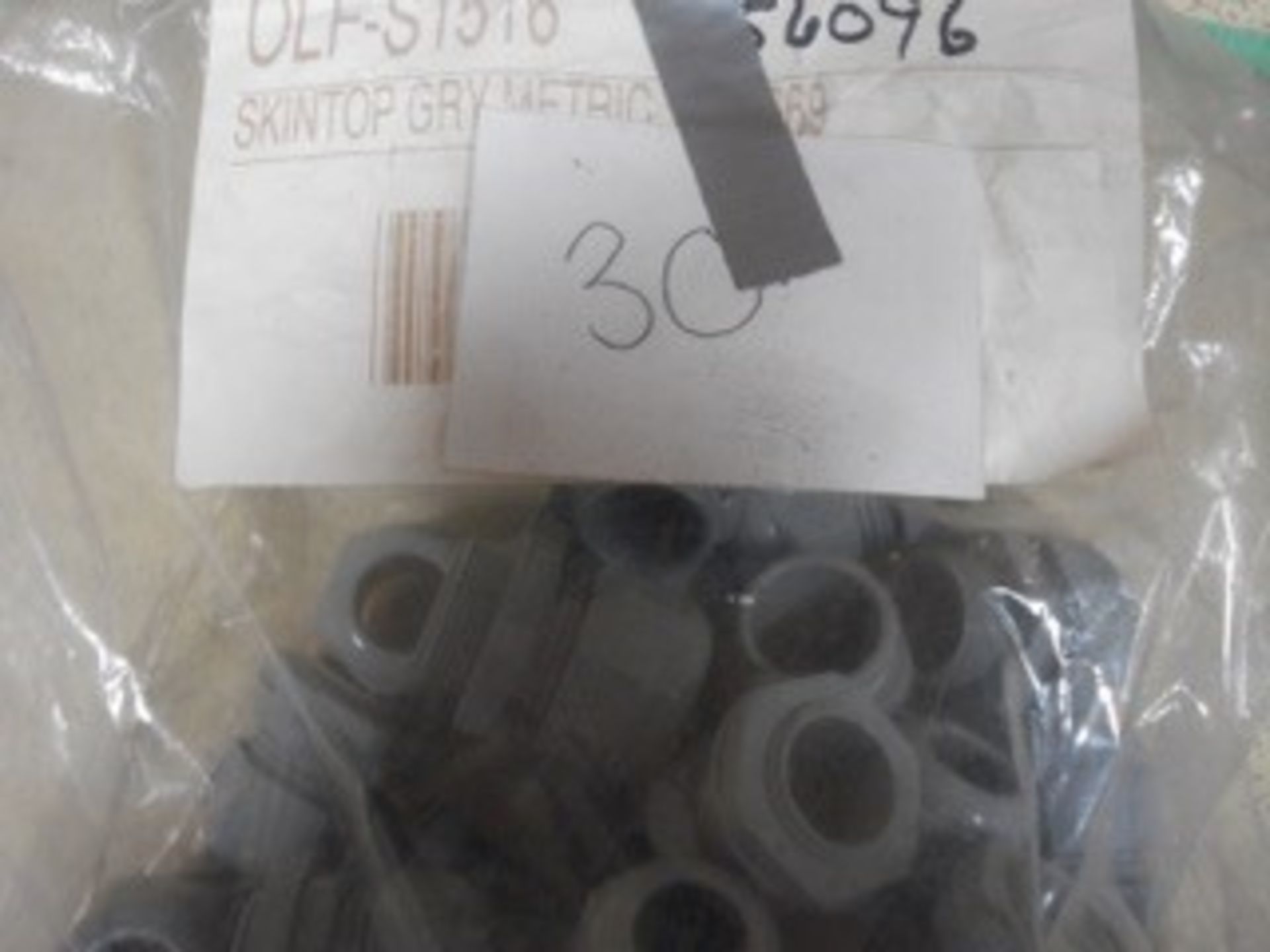 Bag of 50 Lapp Kabel Skin Tops Cable Clamps - Image 2 of 2