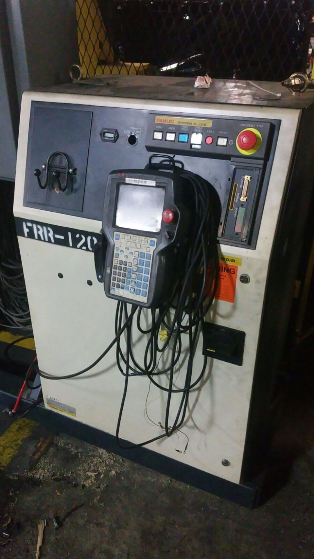 2005 FANUC ARCMATE 120iB W/R-J3iB CONTROLS, CABLES, TEACH PENDANT AND LINCOLN POWERWAVE 455M - Image 2 of 4