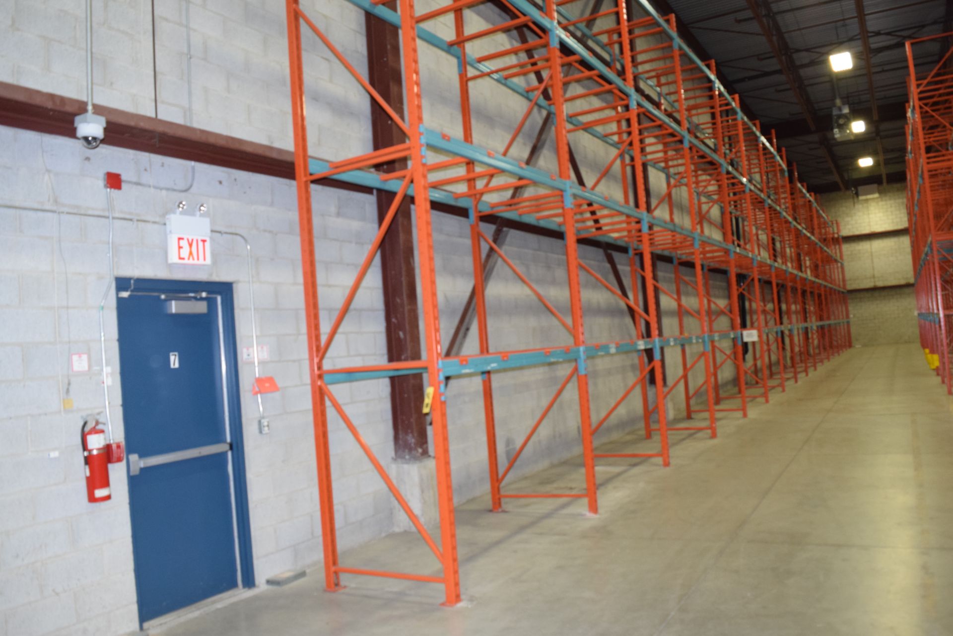 17 Section Pallet Racking