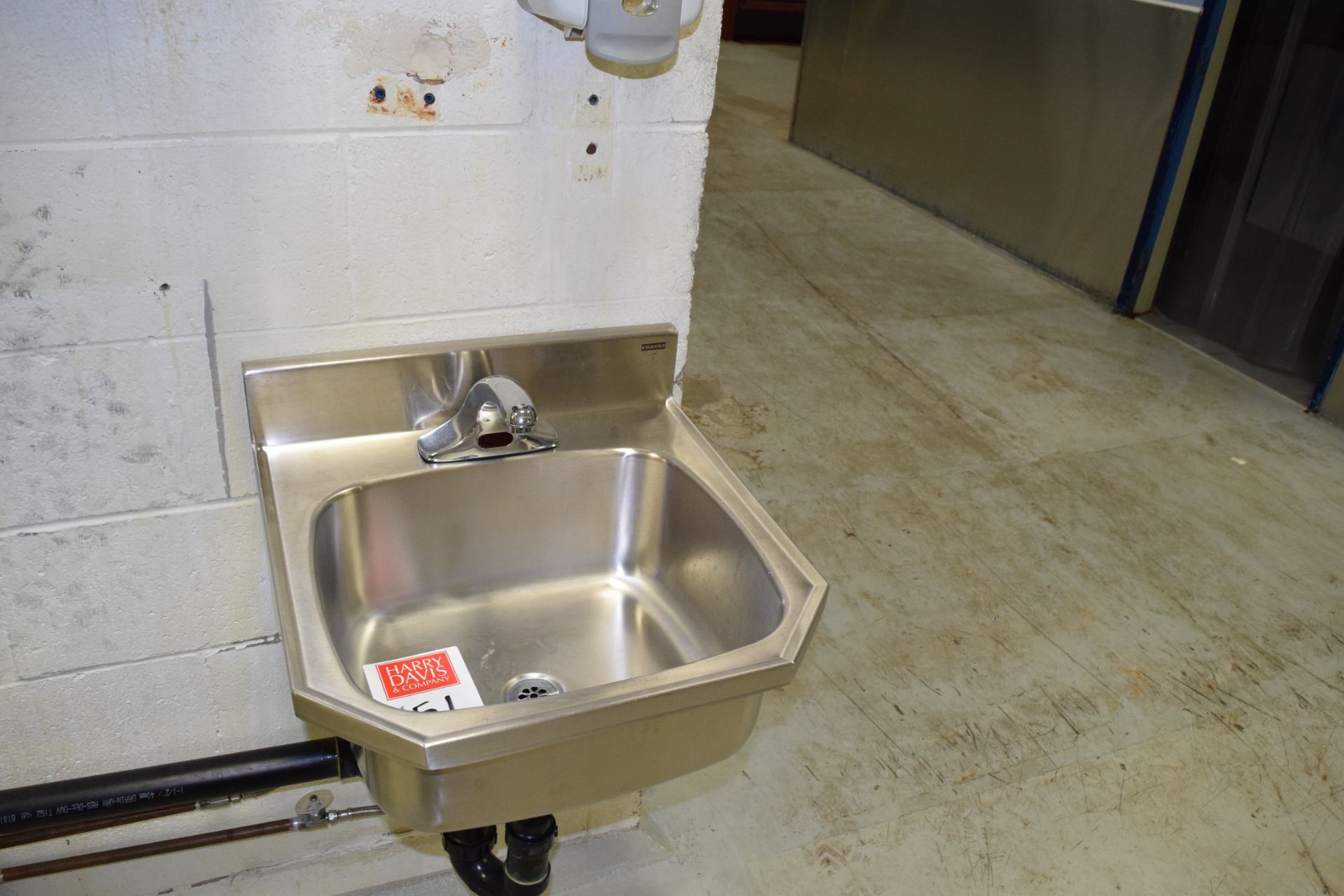 Frankie S/S Sink with Sensor Rigging Charge:75 Skidding Charge:25