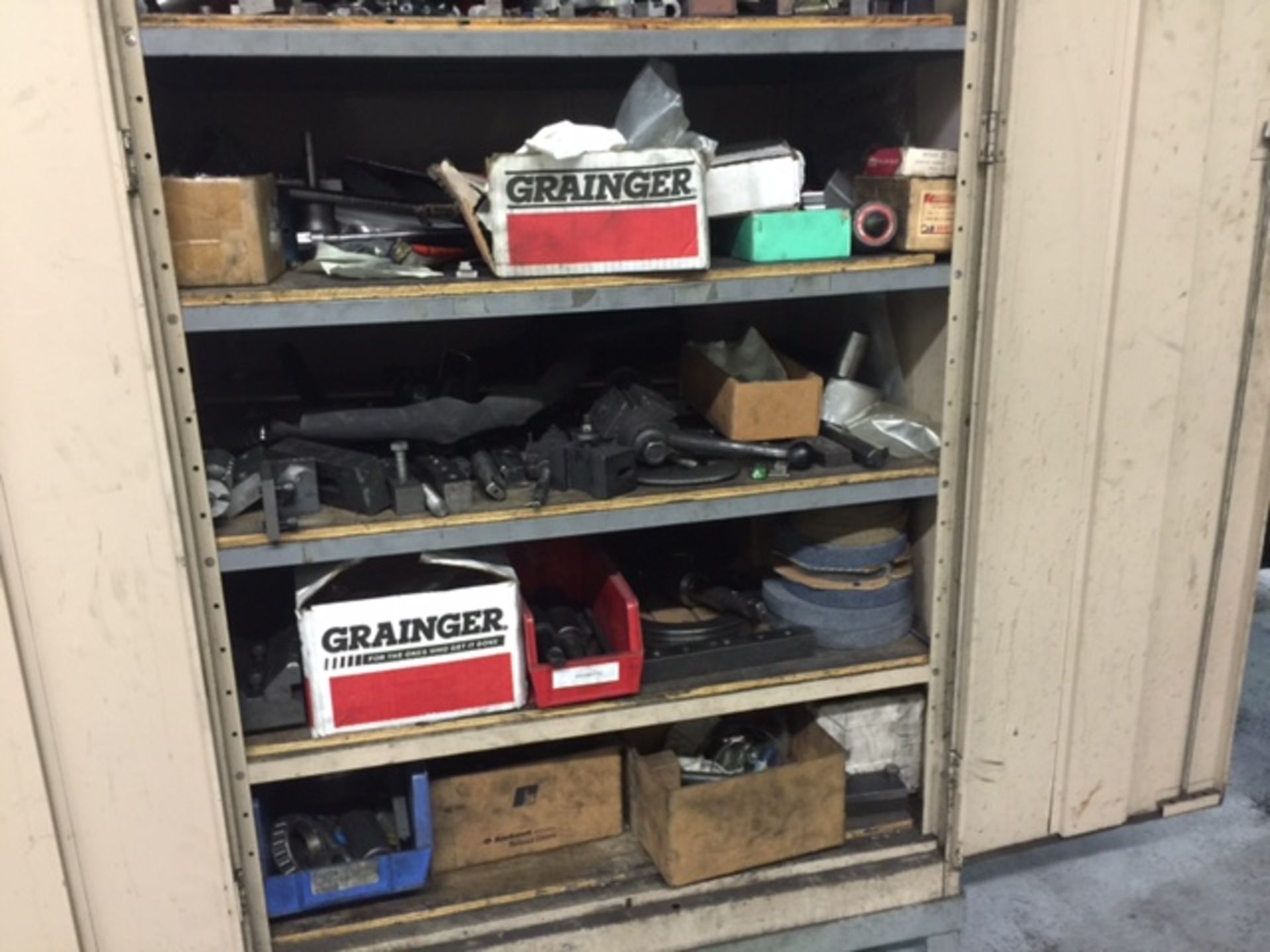Shop Cabinet with Contents - Image 9 of 9