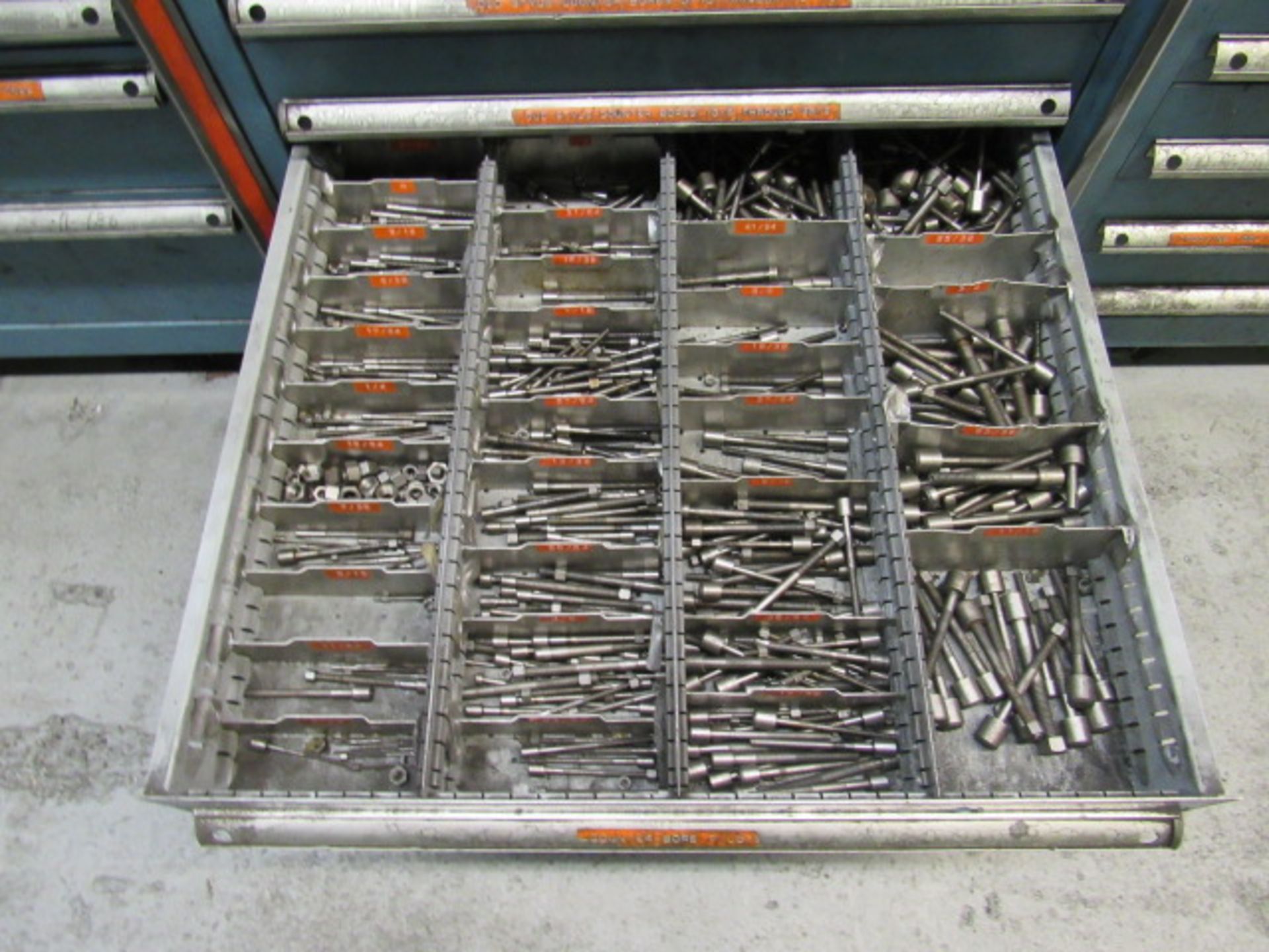 Lista 9 Drawer Tool Cabinet with Contents - Image 9 of 10