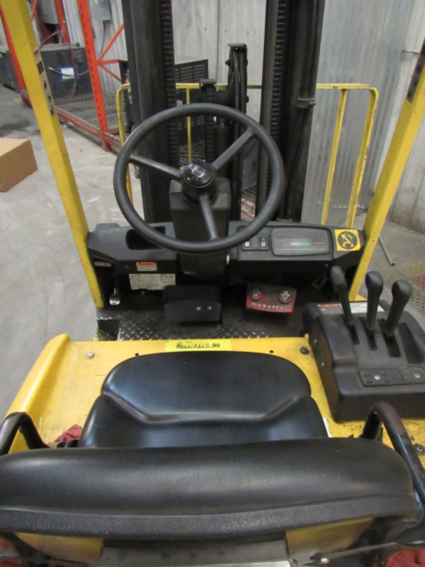 Hyster 3000 lb. 3 Wheel Electric Forklift - Image 4 of 8