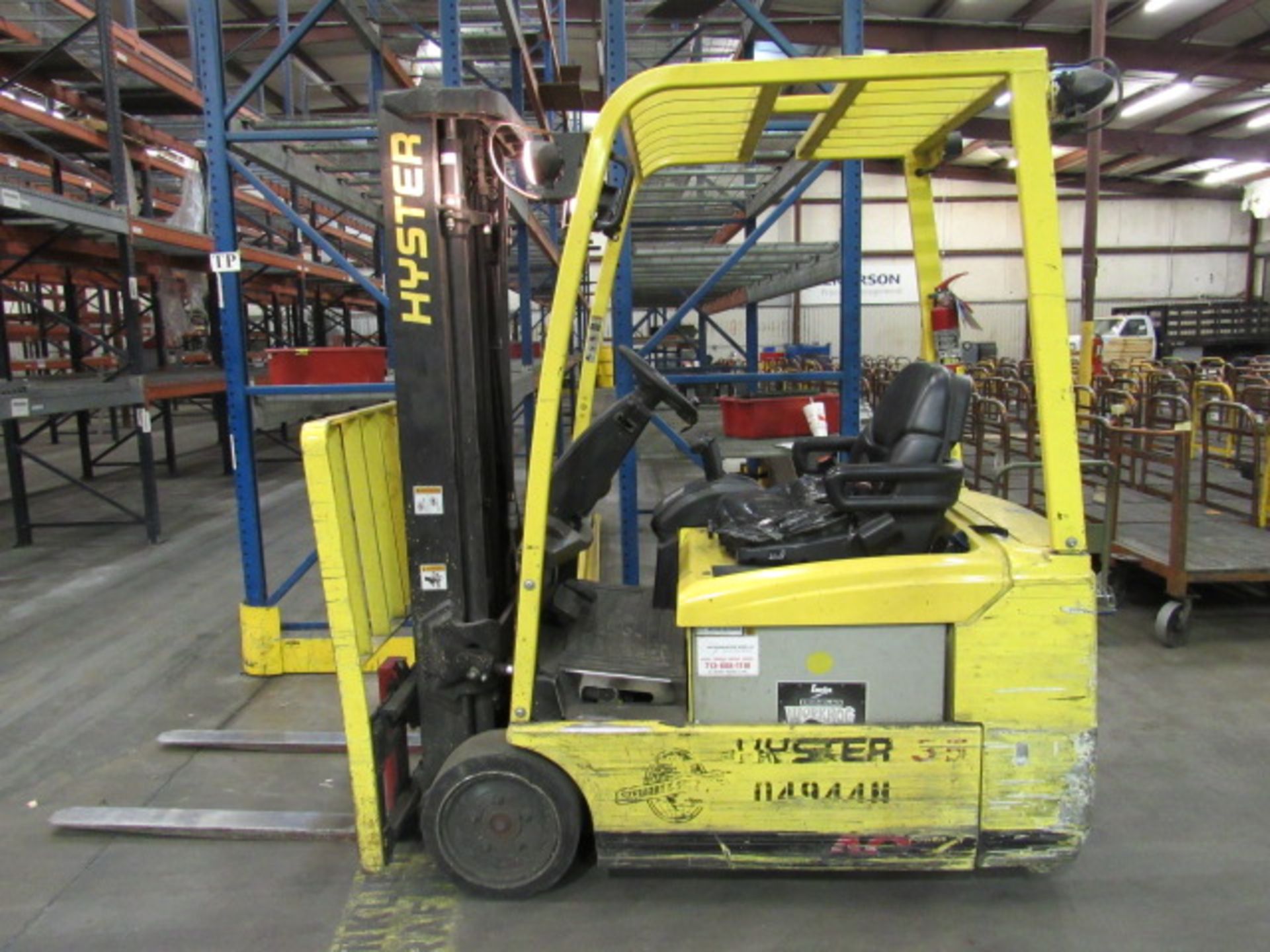 Hyster 3500 lb. 3 Wheel Electric Forklift - Image 2 of 8