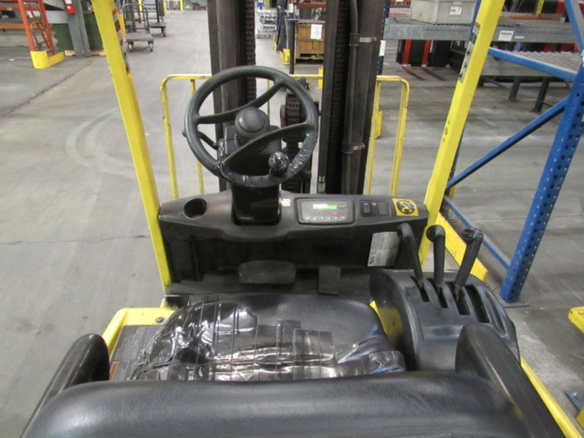 Hyster 3500 lb. 3 Wheel Electric Forklift - Image 4 of 8