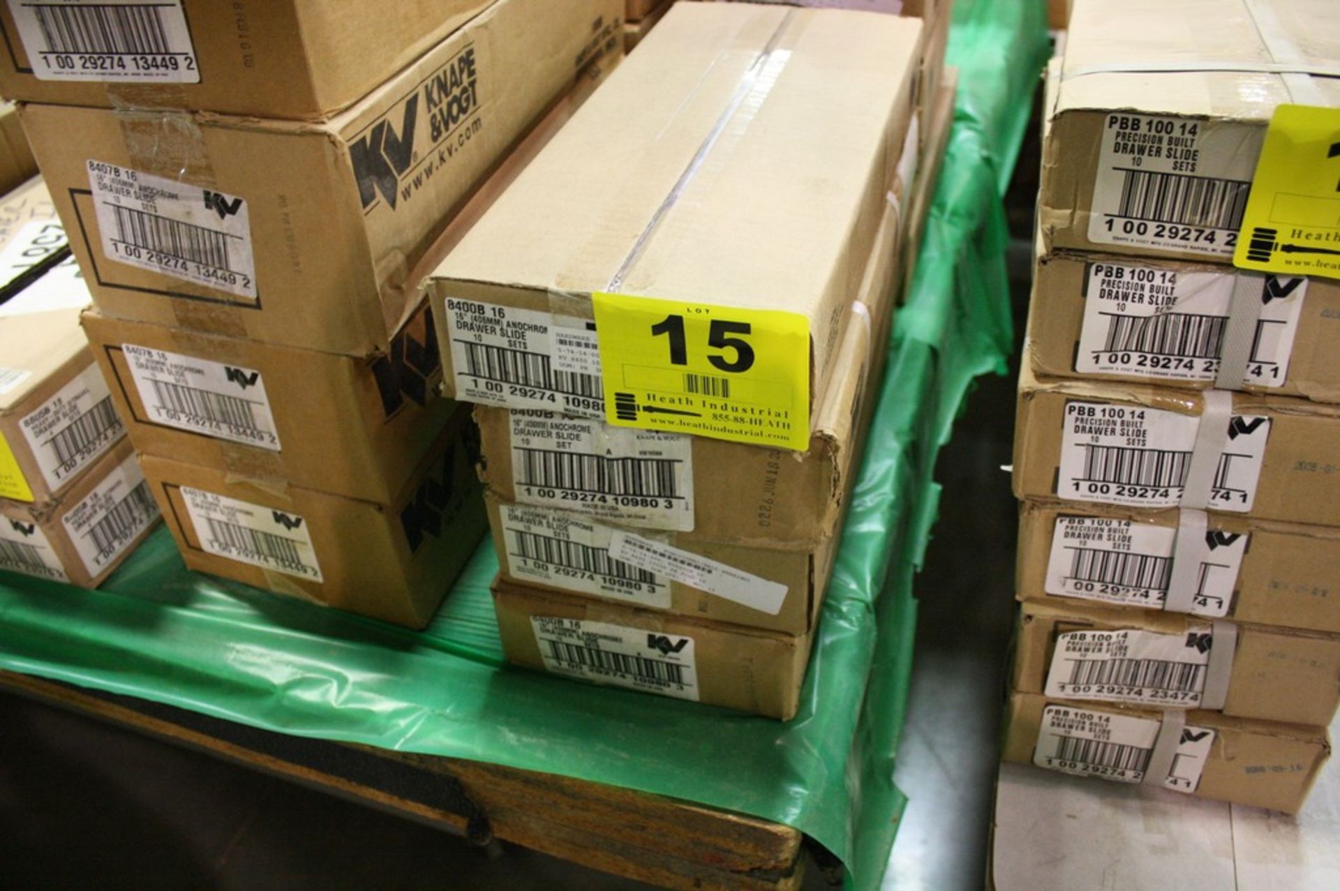 BOXES OF KNAPE & VOGT MODEL 8400B 16"