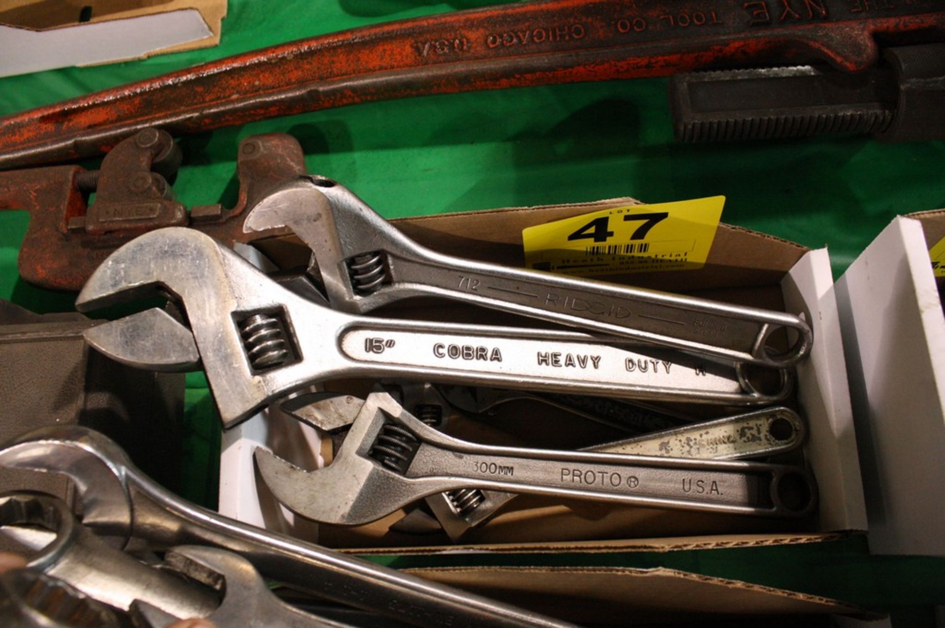 ASSORTED ADJUSTABLE WRENCHES IN BOX