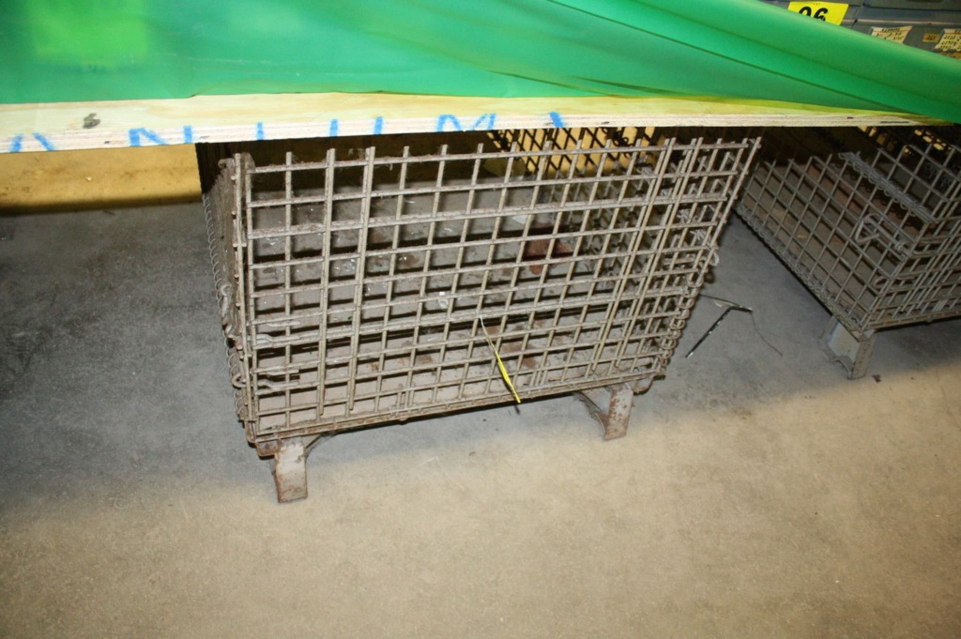 48" X 31" X 30" COLLAPSABLE WIRE BASKET