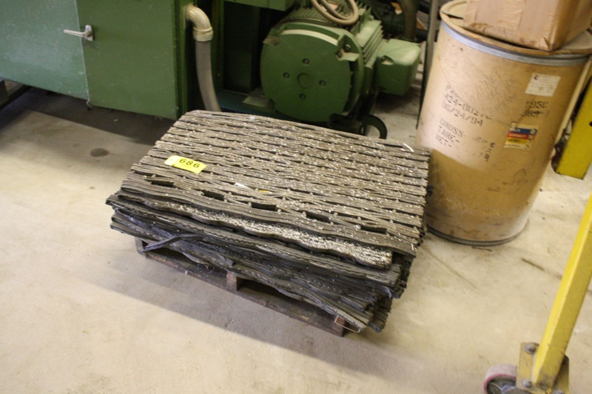 LOT: SHOP MATS ON SKID