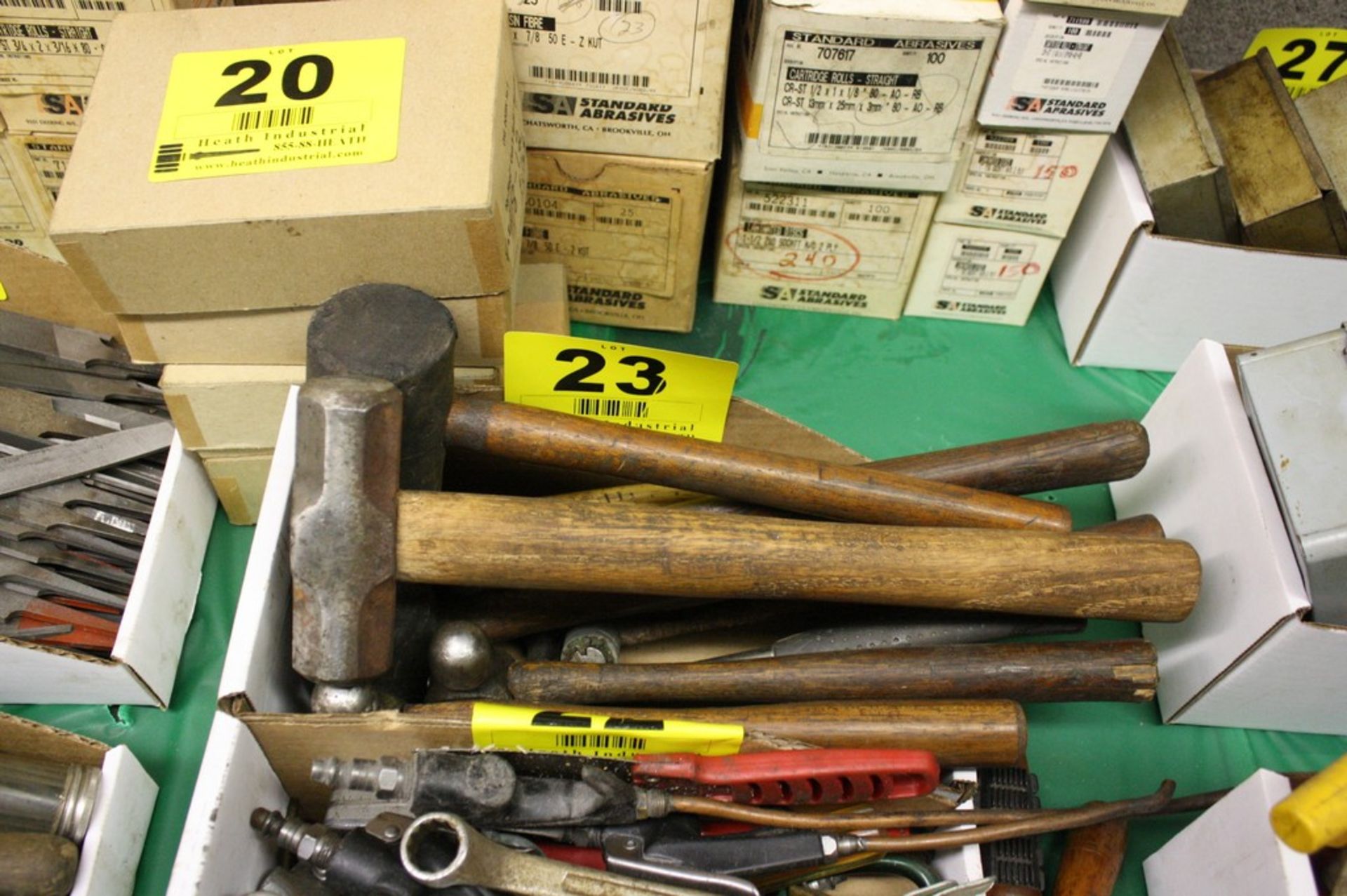 LOT: HAMMERS IN BOX