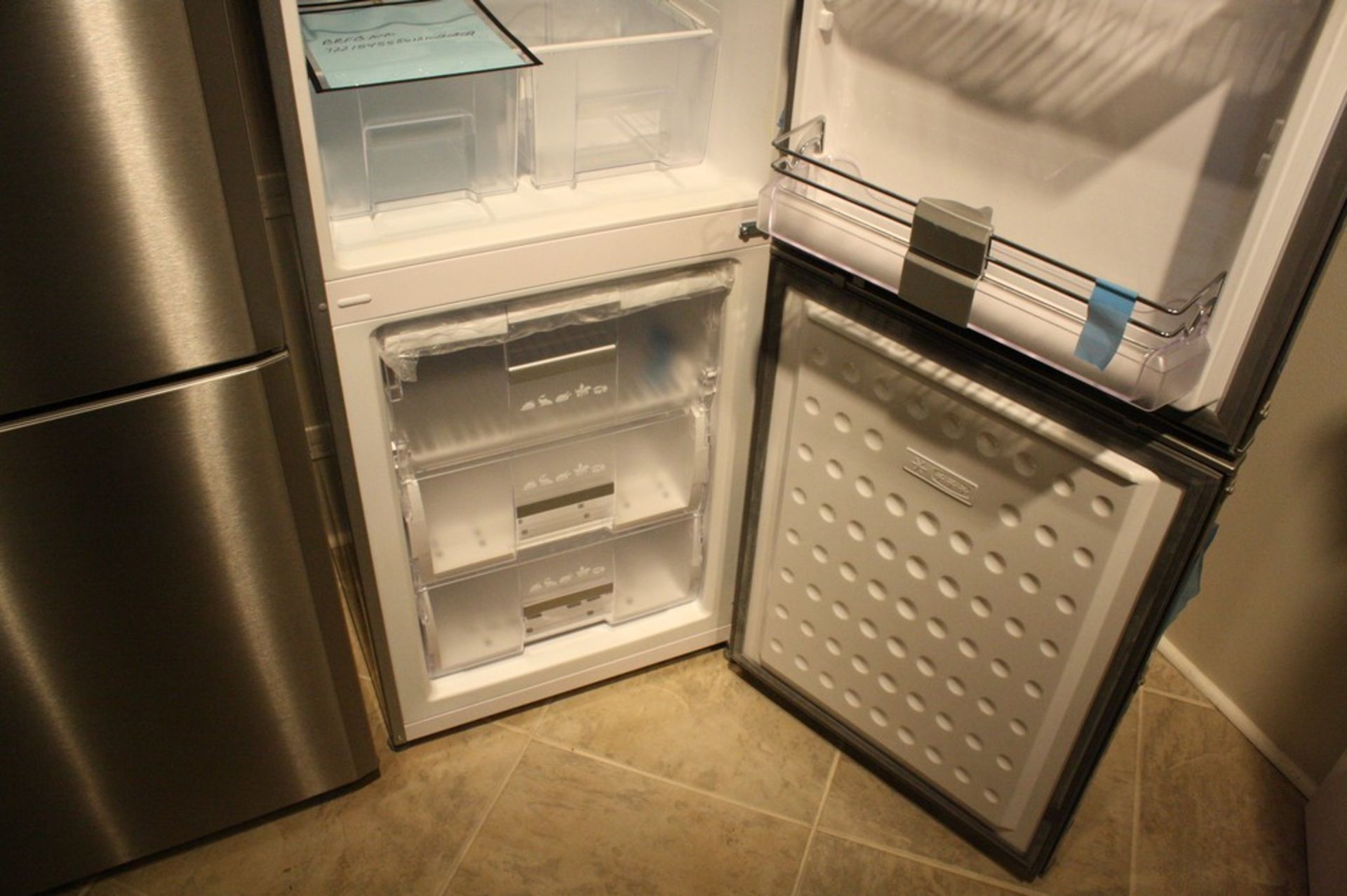 BLOMBERG MODEL BRFB1040 10.6 CU. FT. COUNTER-DEPTH BOTTOM-FREEZER REFRIGERATOR S/N 1210120809: - Image 3 of 3