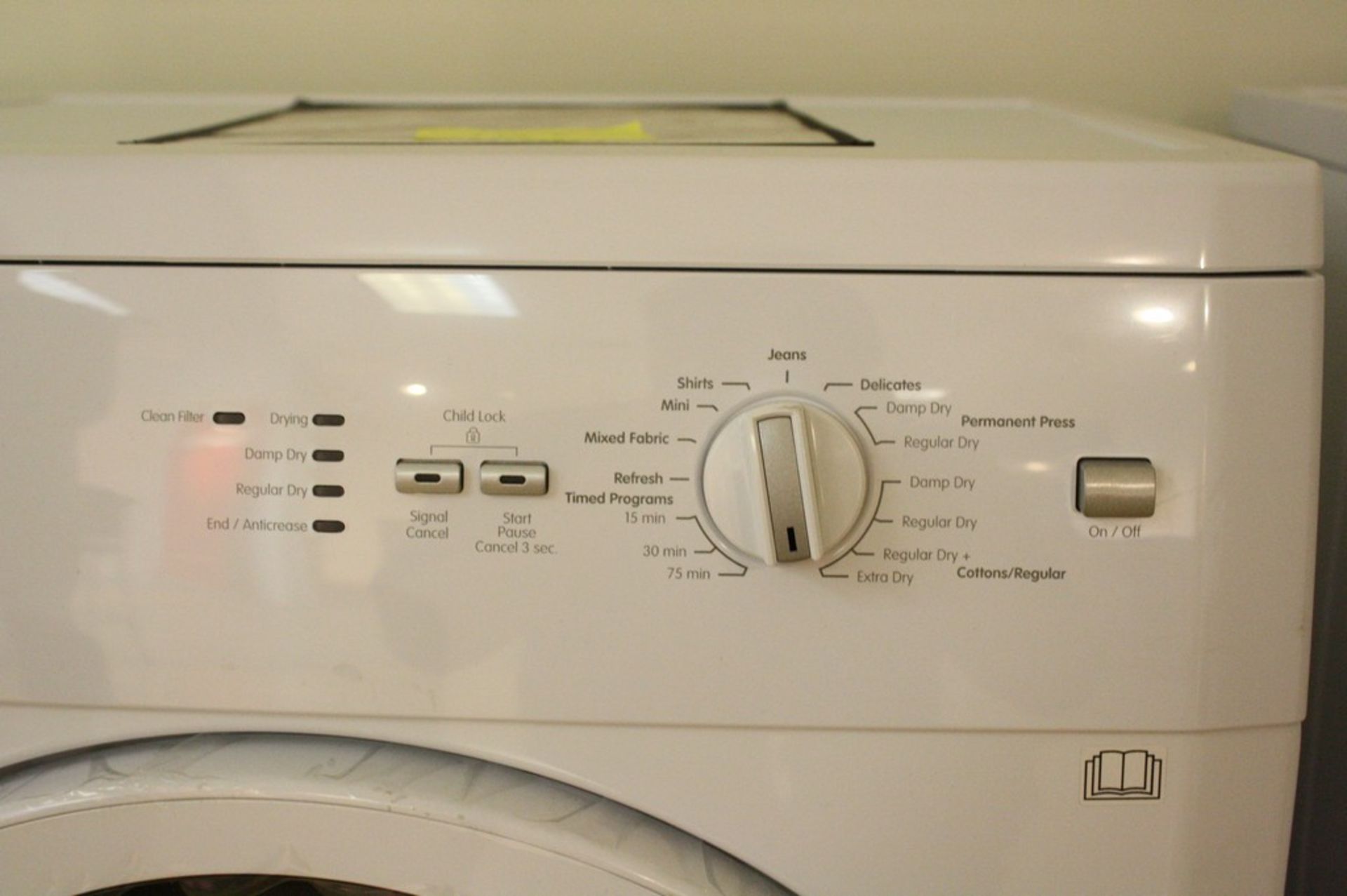 BLOMBERG MODEL WM87120 S/N 1440154109 24 Inch Front-Load Washer with 2.15 cu. ft. Capacity, 16 - Image 2 of 5