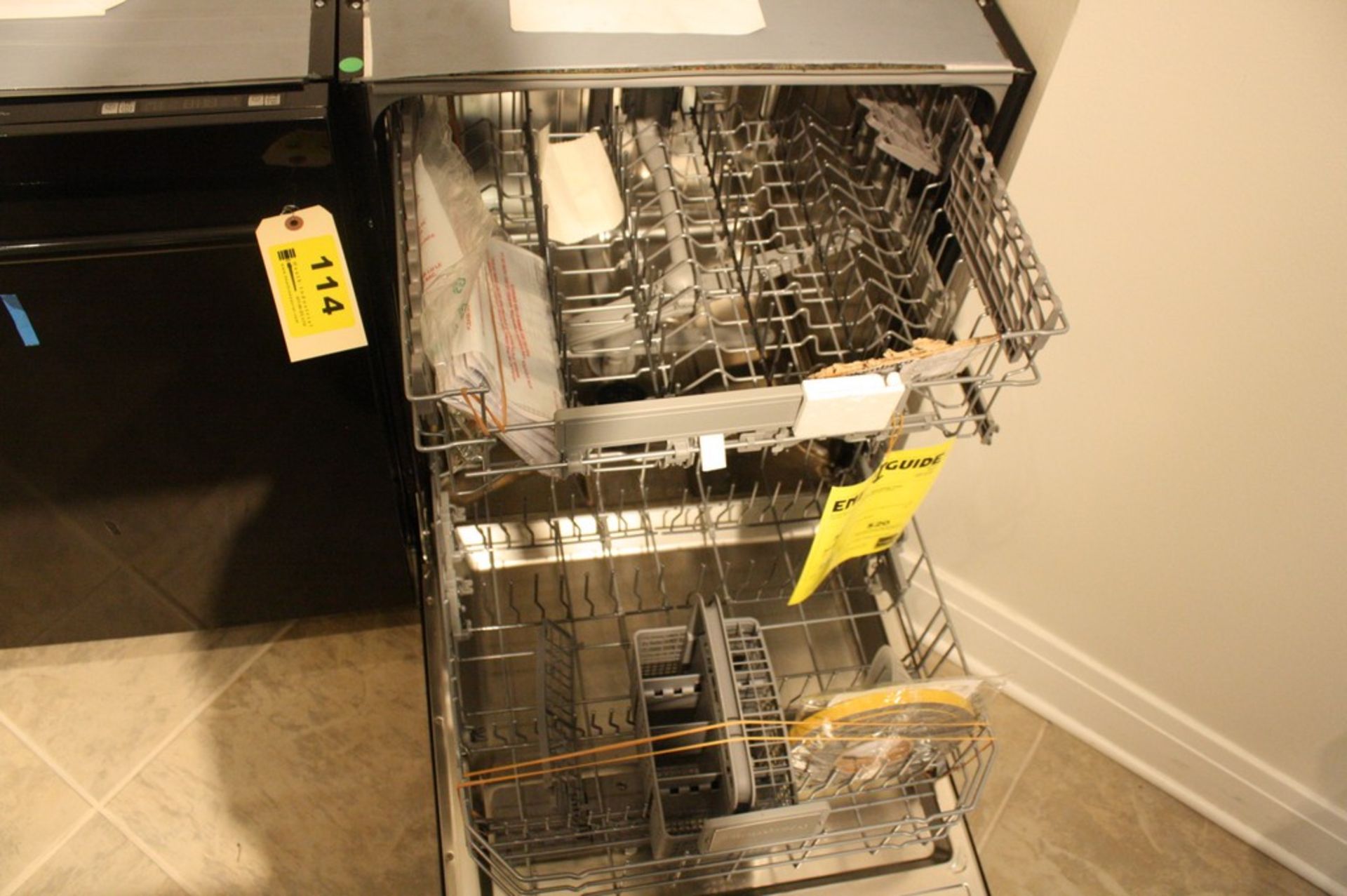 BLOMBERG MODEL DWT55100B DISHWASHER S/N 7656539571-1280001202: Built In, Fully Integrated - Image 2 of 3