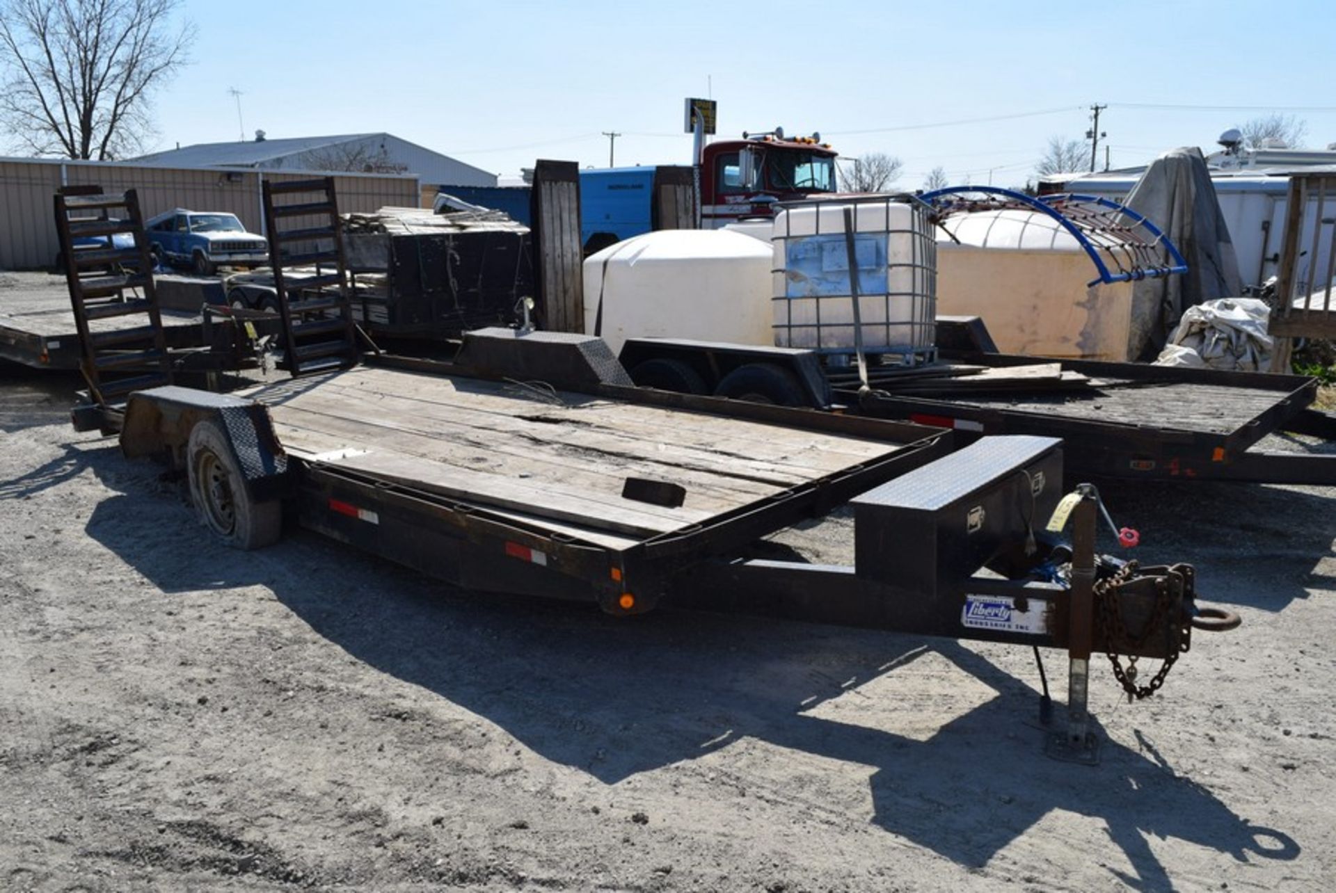 LIBERTY 18' T/A EQUIPMENT TRAILER VIN: 5M4LP18258F005803 (2008) 18' BED, MISSING WHEELS FROM