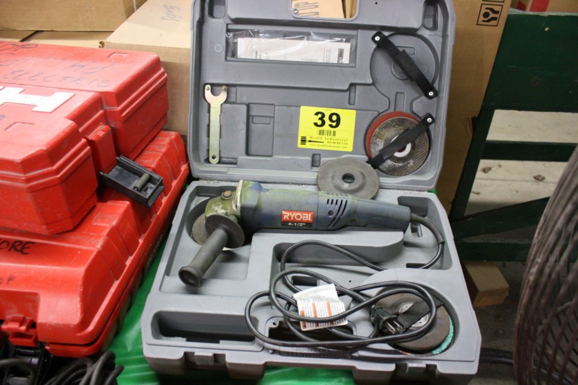 RYOBI MODEL AG451, 4 1/2'' RIGHT ANGLE GRINDER IN CASE