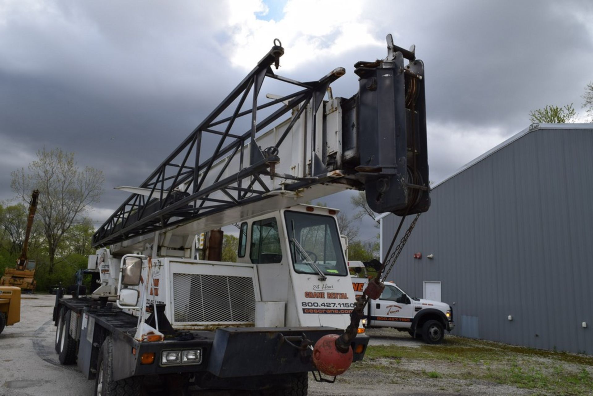 1990 LORAIN KOEHRING 20 TON MCH200D T/A HYDRAULIC TRUCK CRANE S/N: 1990-MCH200D, CATERPILLAR DIESEL, - Image 9 of 13