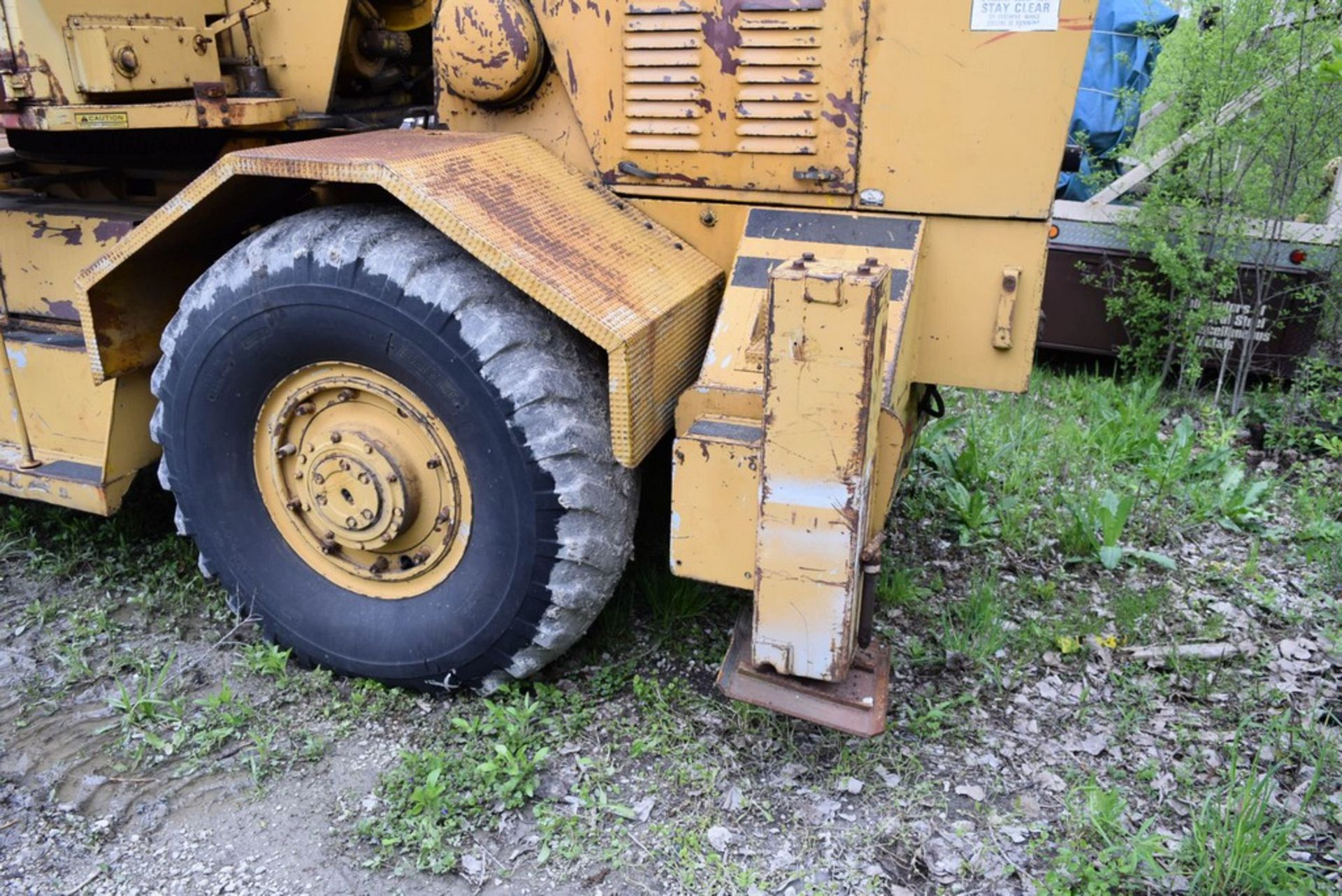 1970 GROVE RT60S ROUGH TERRAIN CRANE S/N: 34403 OR 15790, CUMMINS, 16-24, (NO BRAKES, REBUILT - Image 8 of 10