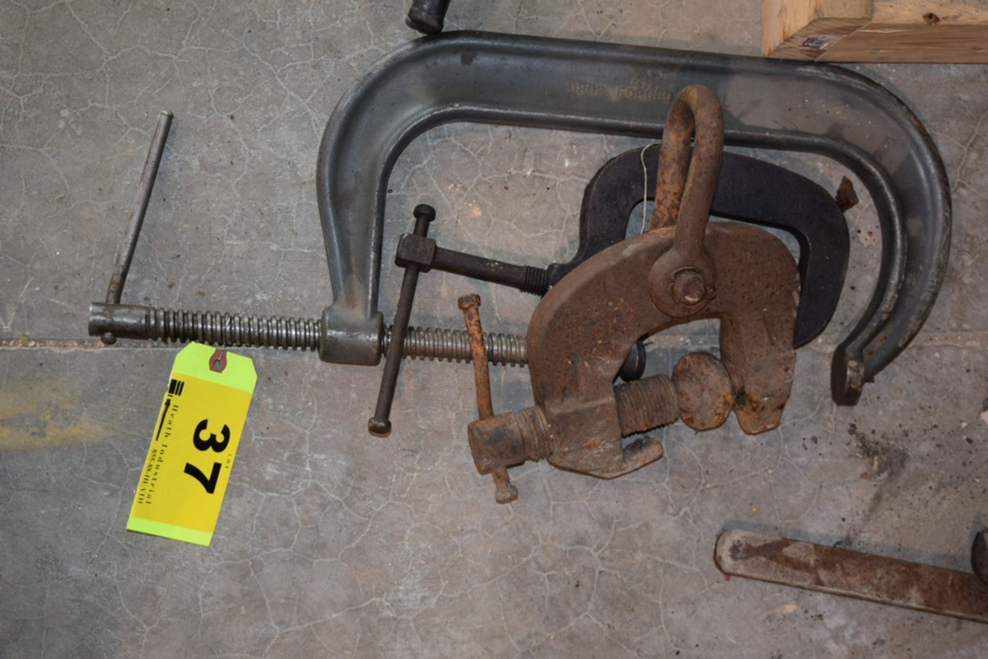 LOT: ASSORTED C-CLAMPS