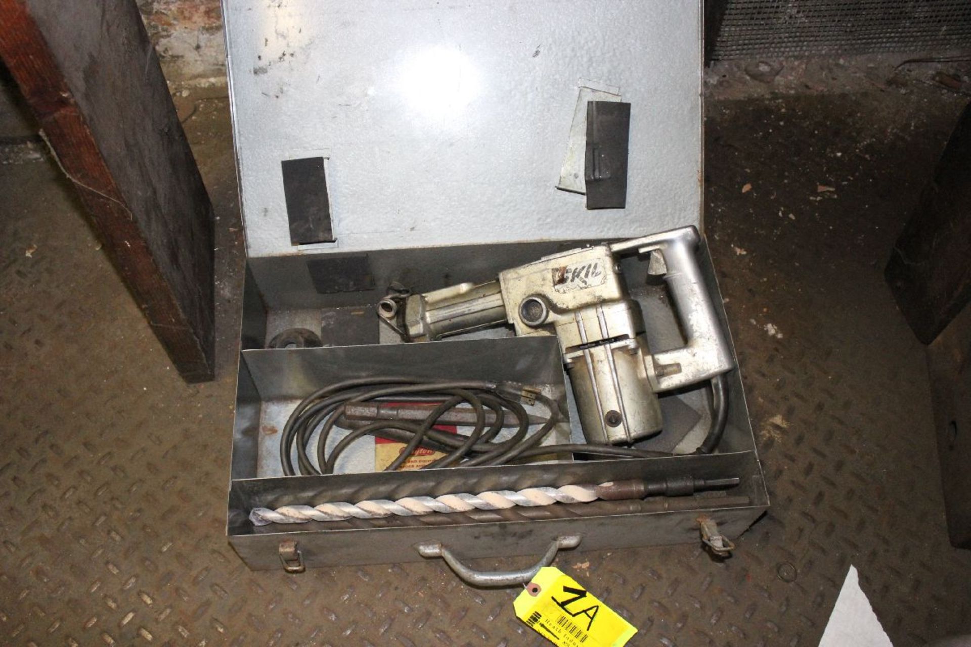 SKIL ROTARY HAMMER WITH BITS