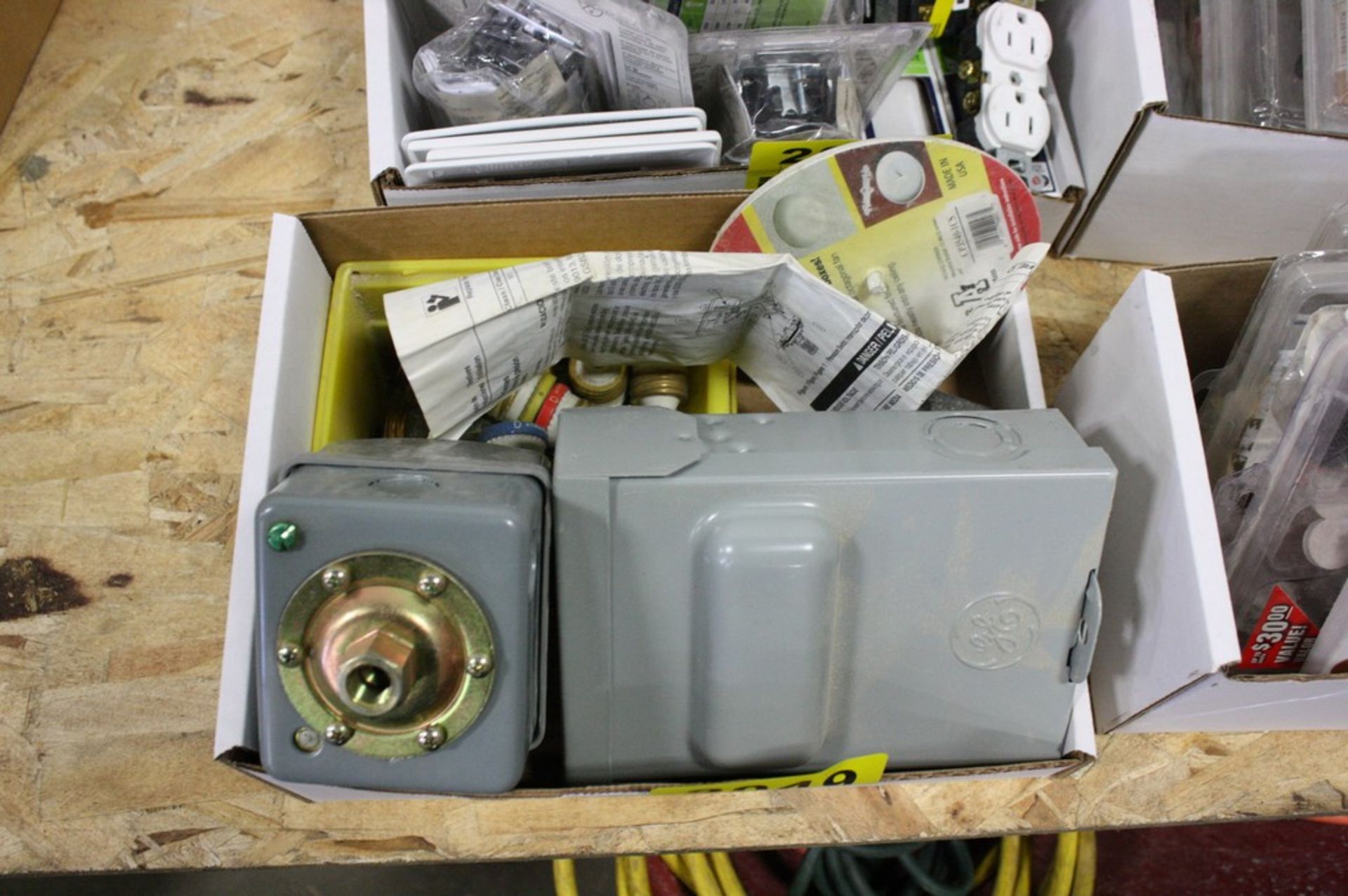 SQUARE D PRESSURE SWITCH, GENERAL ELECTRIC AIR CONDITIONER SWITCH, ETC.