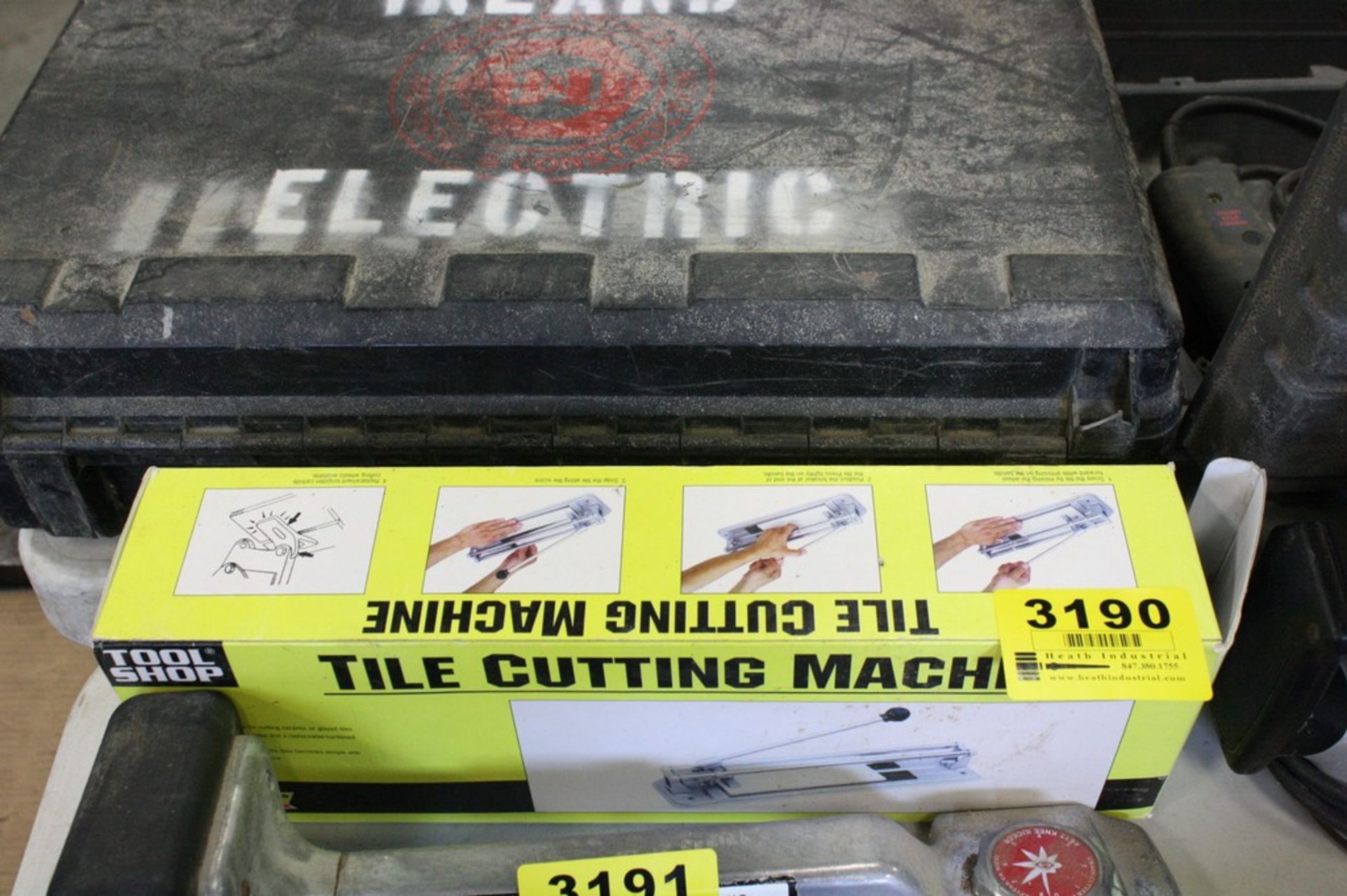 TOOL SHOP MANUAL TILE CUTTING MACHINE