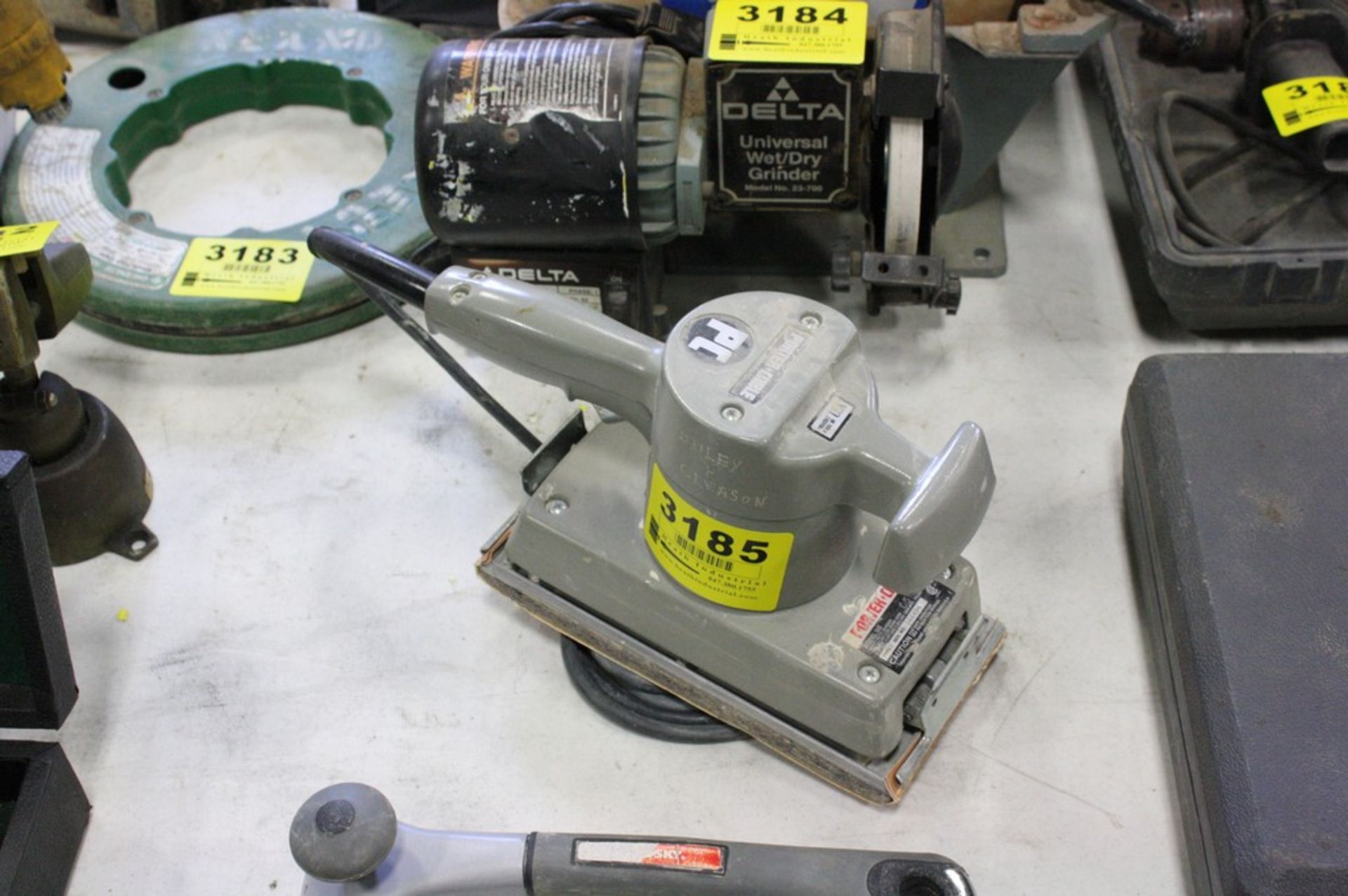 PORTER CABLE MODEL 505 HEAVY DUTY SANDER