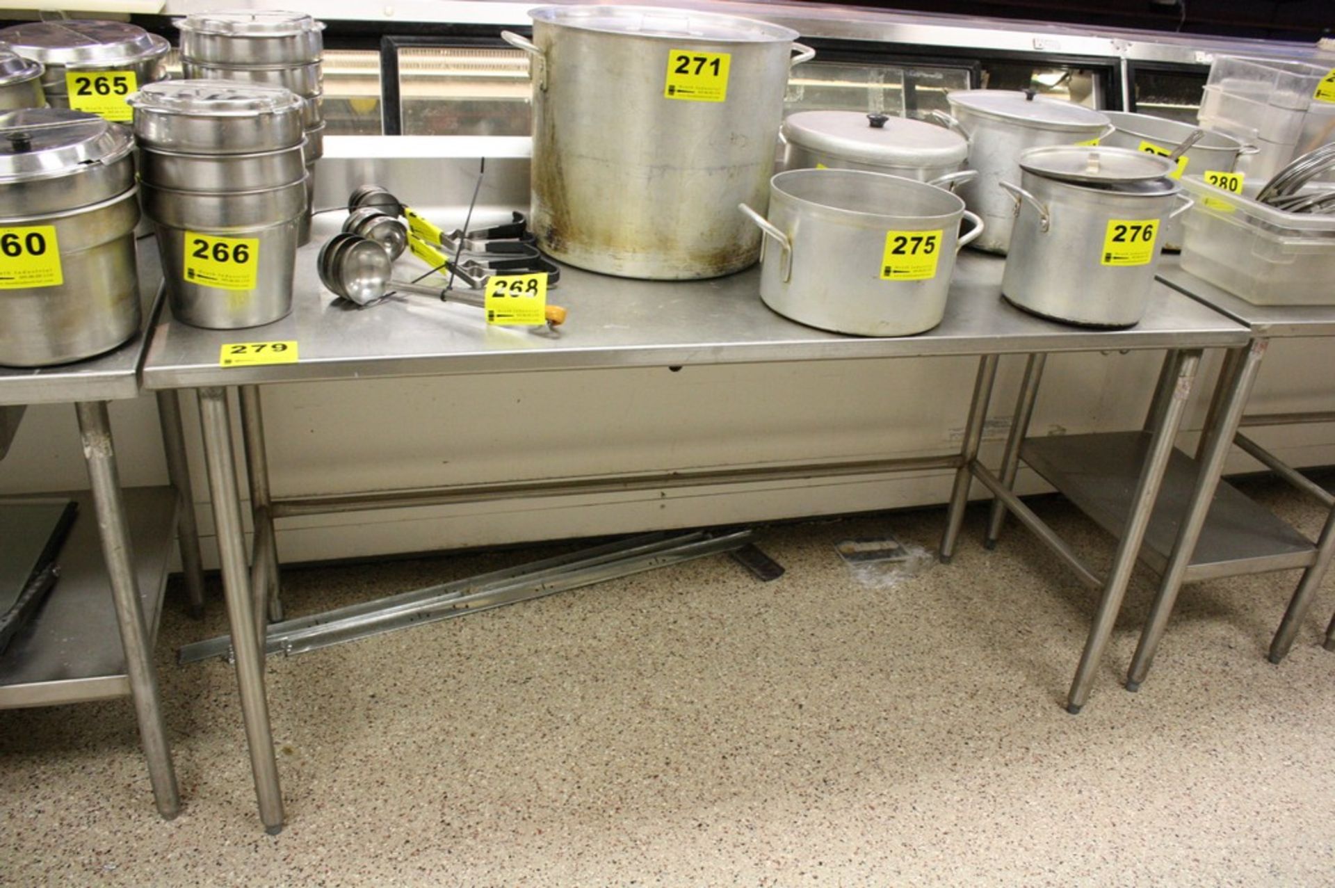 72 X 30 X 36'' STAINLESS STEEL TABLE