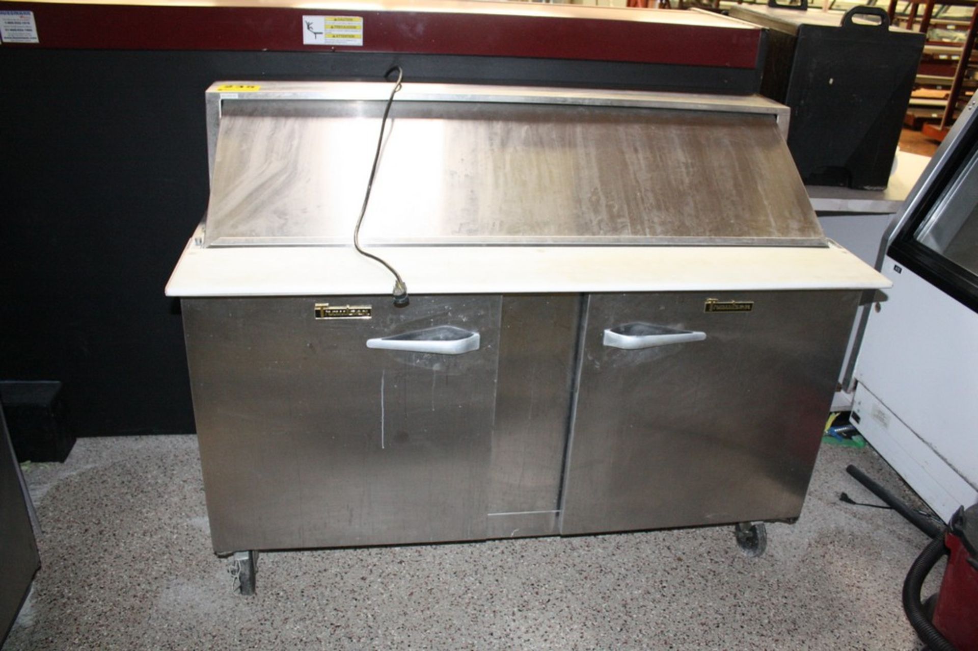 TRAULSEN MODEL UPT6024-LR 60'' STAINLESS STEEL REFRIGERATED SANDWICH/SALAD PREP TABLE